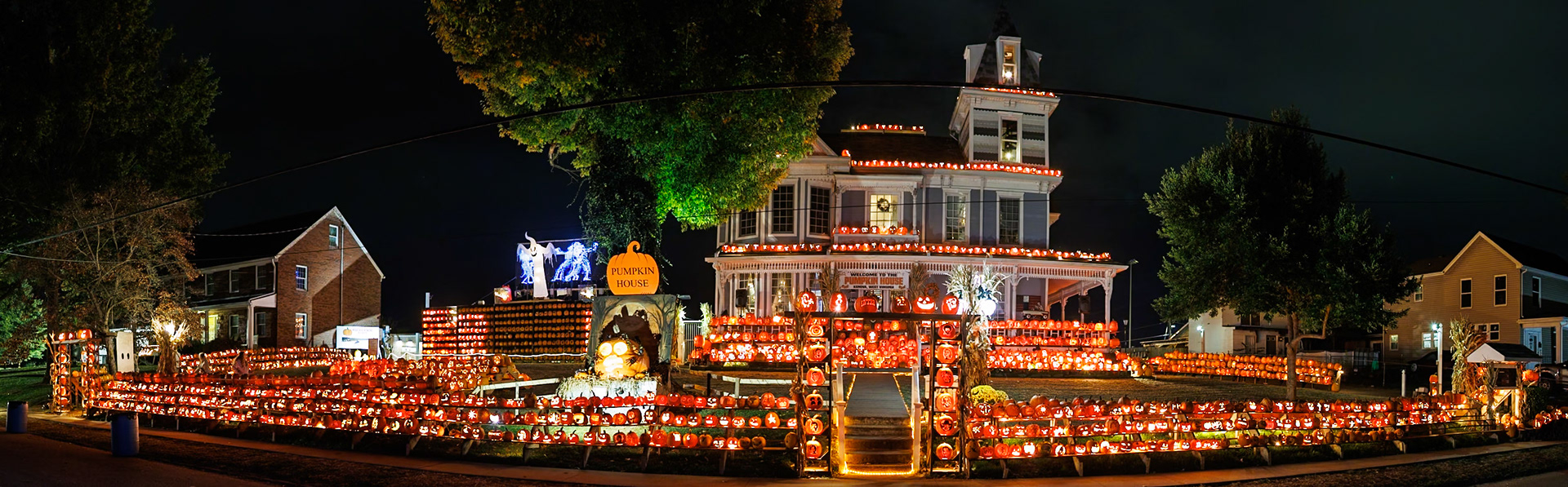 Kenova Pumpkin House panorama, 2025