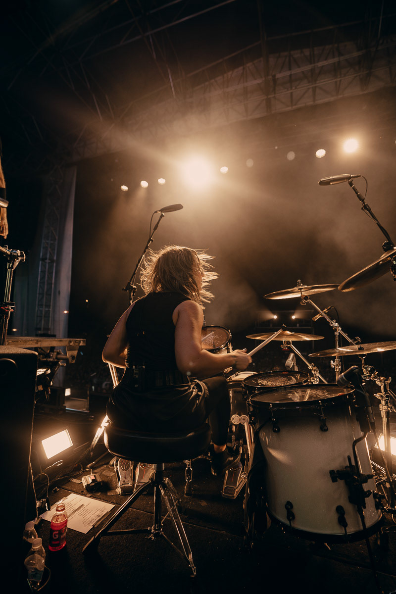 Jen Ledger | Skillet