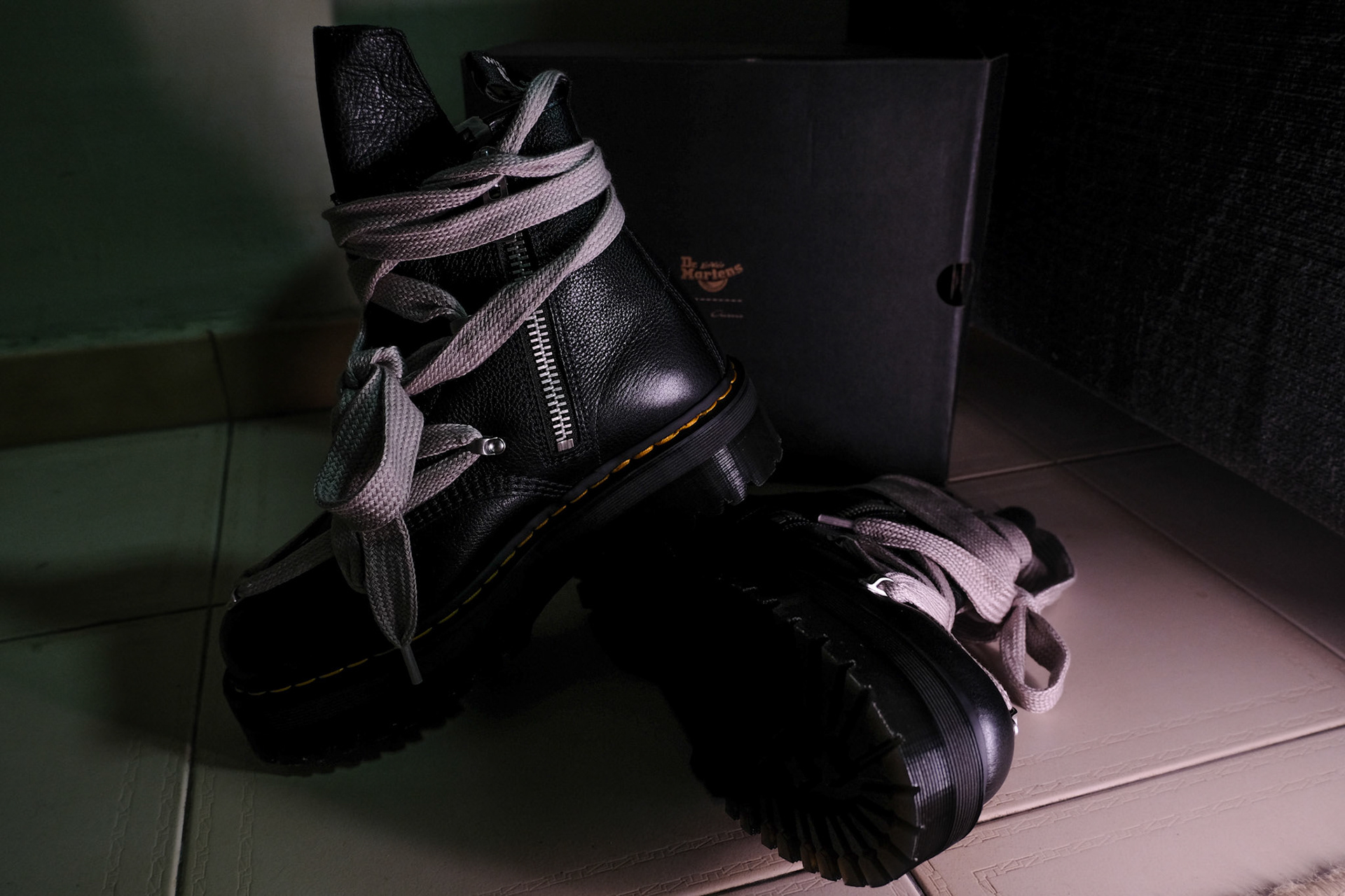 (Shoe not sponsored)