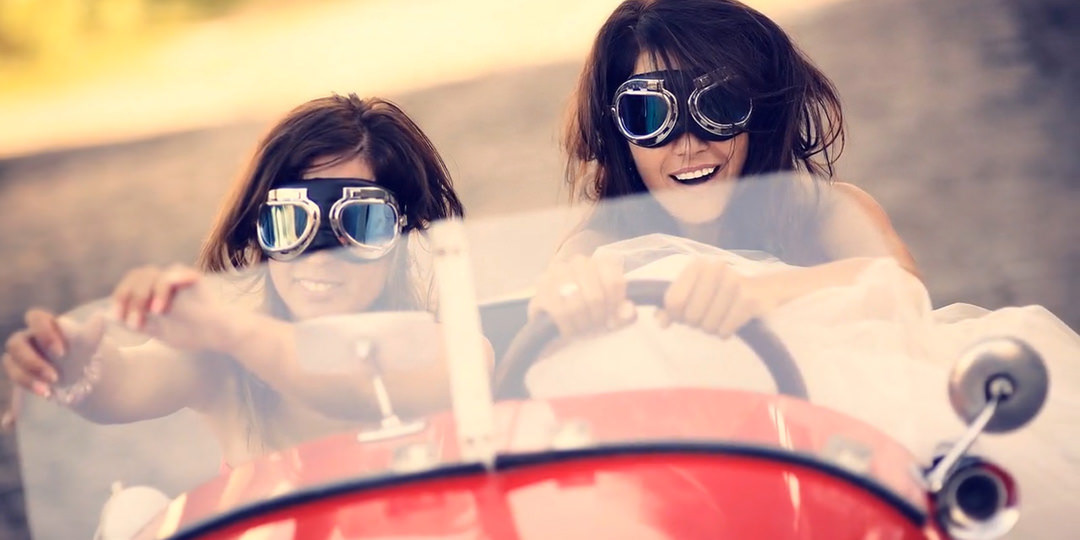 Daria & Łukasz - fotografia ślubna - zdjęcia ślubne - plener ślubny Gdańsk - pędząca Panna Młoda , nietypowy plener ślubny trójmiasto 