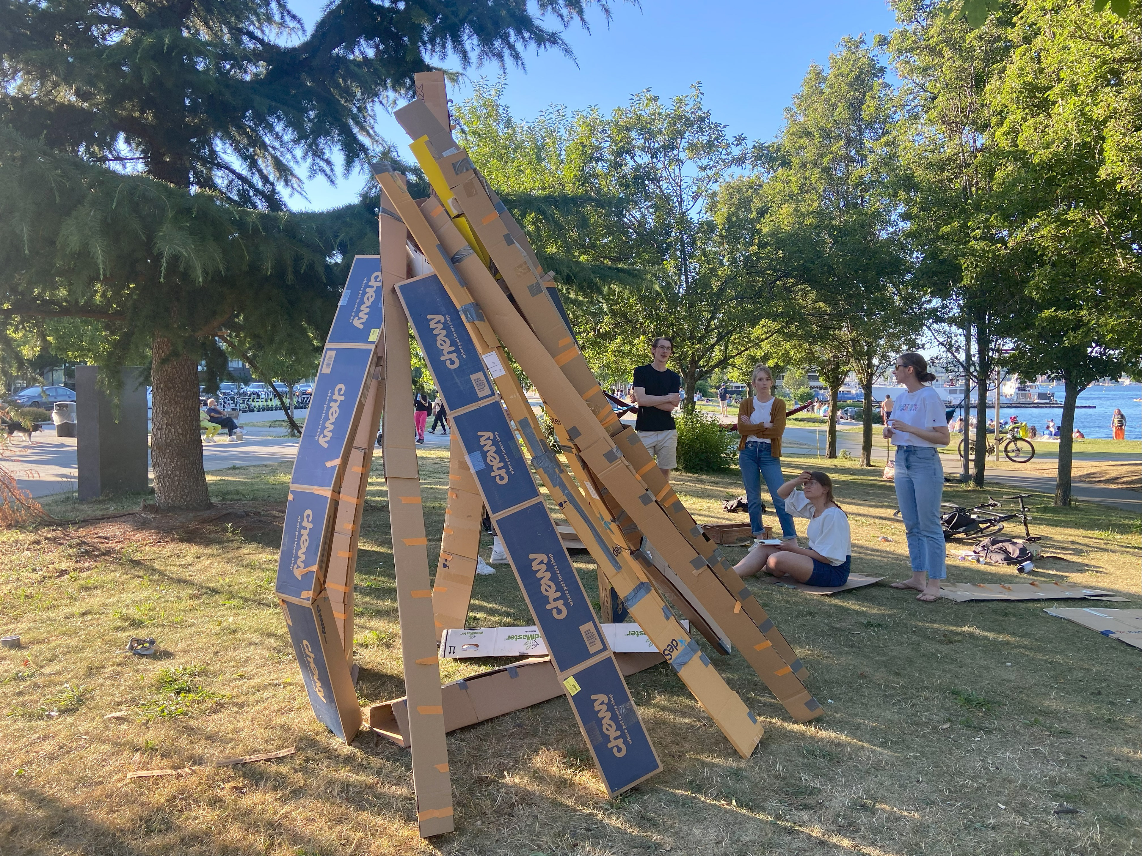 Prototyping installation in cardboard at 1:1 scale.