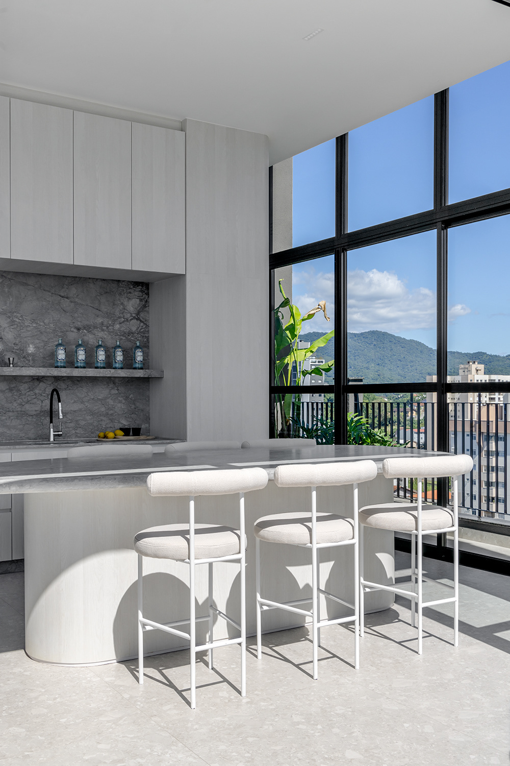 Rooftop White Stone 02