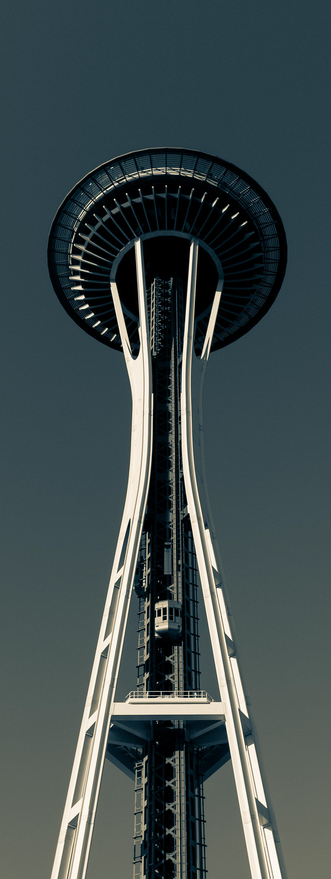 18mm, ISO 100, 1/500 sec at f/5.6
