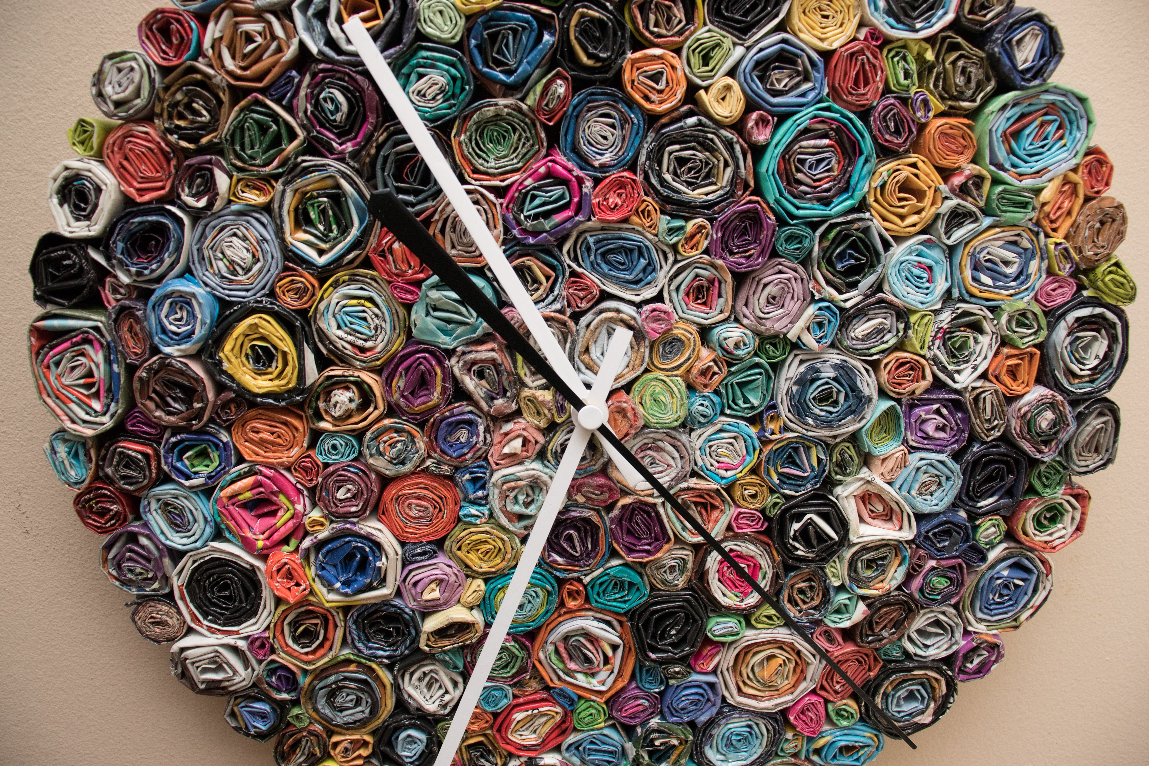 5th graders + art auction = recycled magazine clock