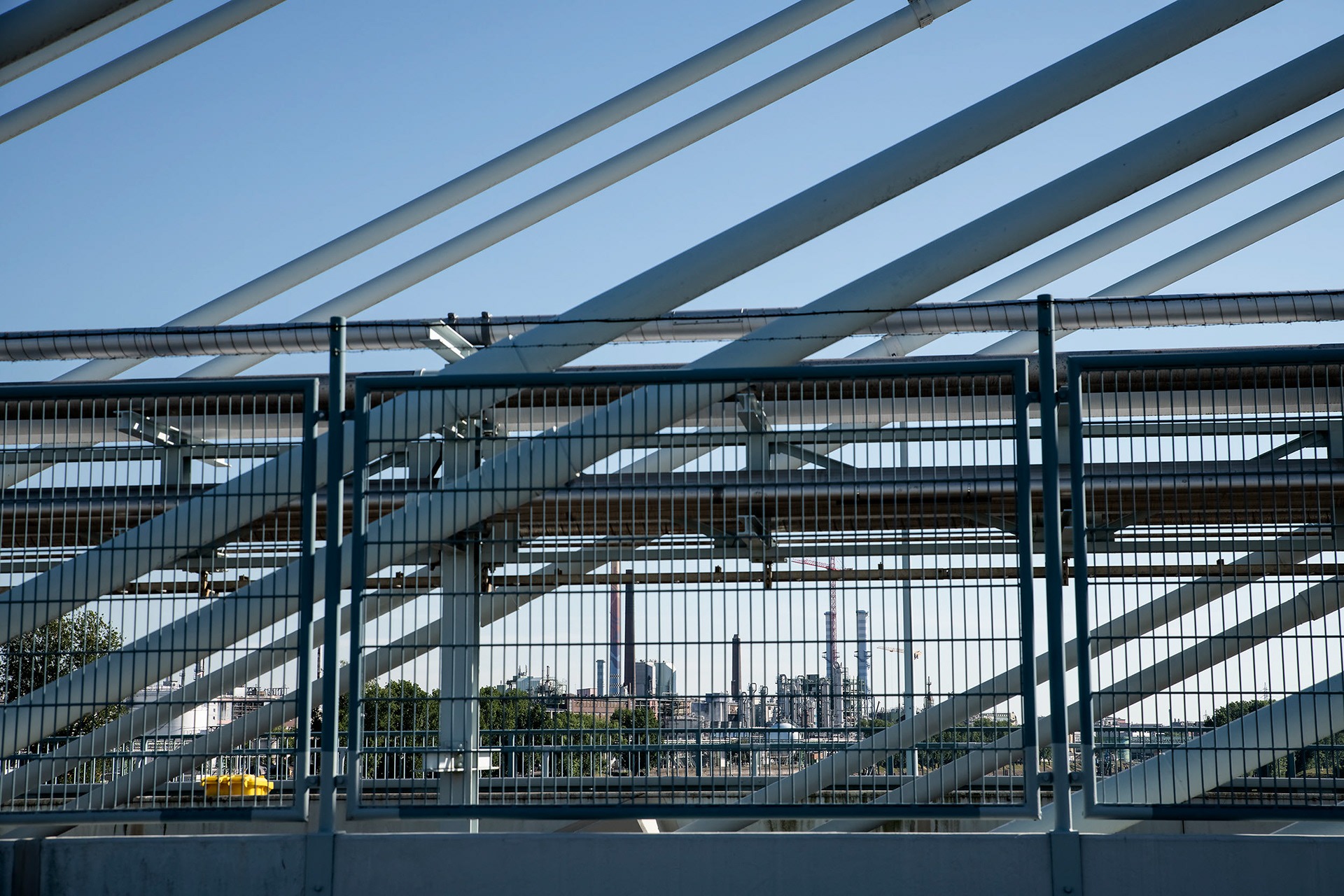 Industriegelände - Werksbrücke West, Industriepark Höchst/ Frankfurt Sindlingen - ©Klaus Ohlenschläger