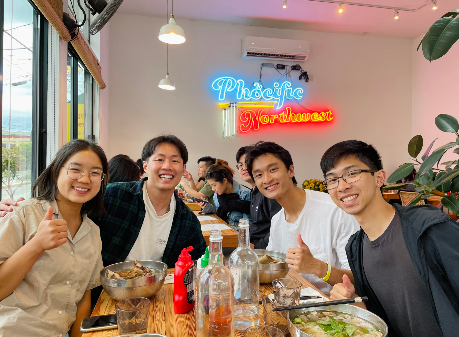 "Phocific Northwest" where there are pho shots