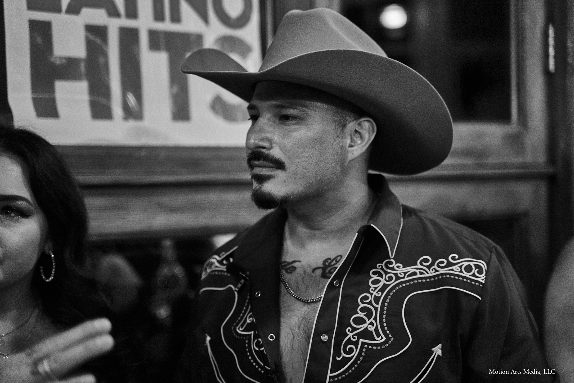 Zeus el Mero Necio record label signing 