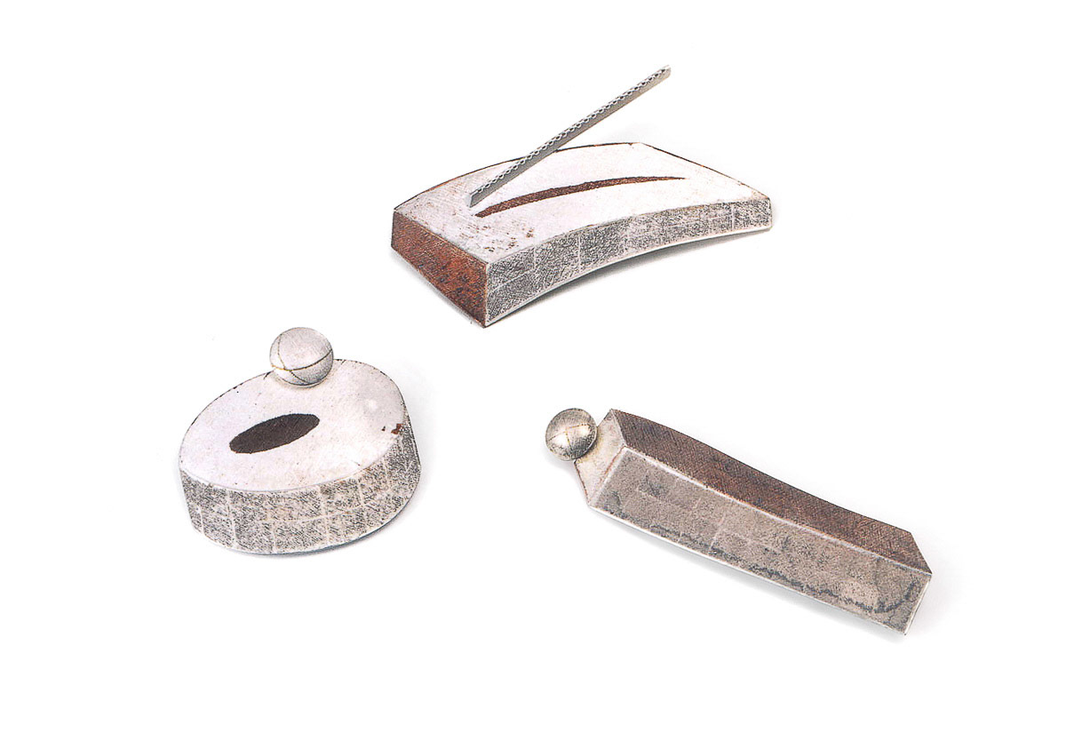 "Para(b)ox", brooch, 1996; silver, copper, alminum foil, silver foil, stainless steel
