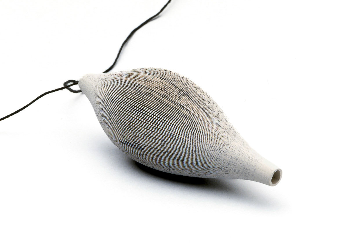 "Shu-Ju (種々)”, necklace, 2002; paper