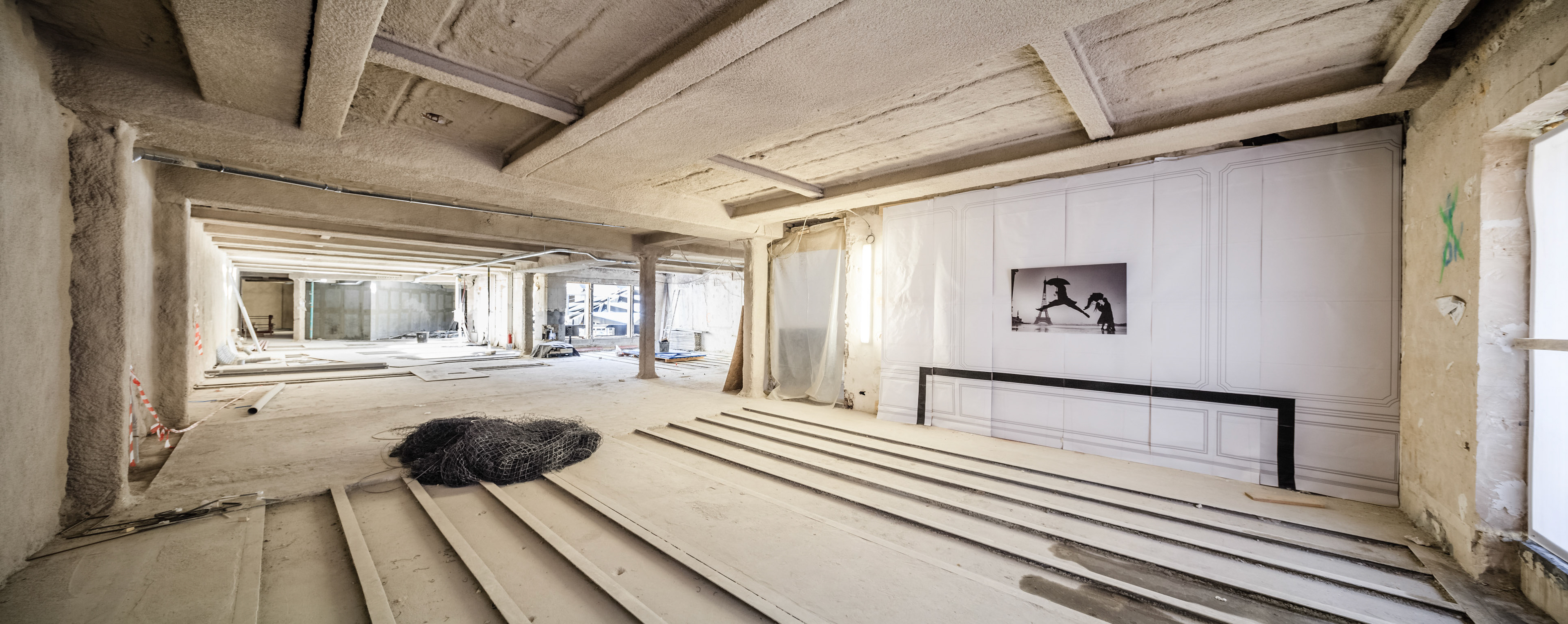 Apple Retail Store Champs Elysées, Paris