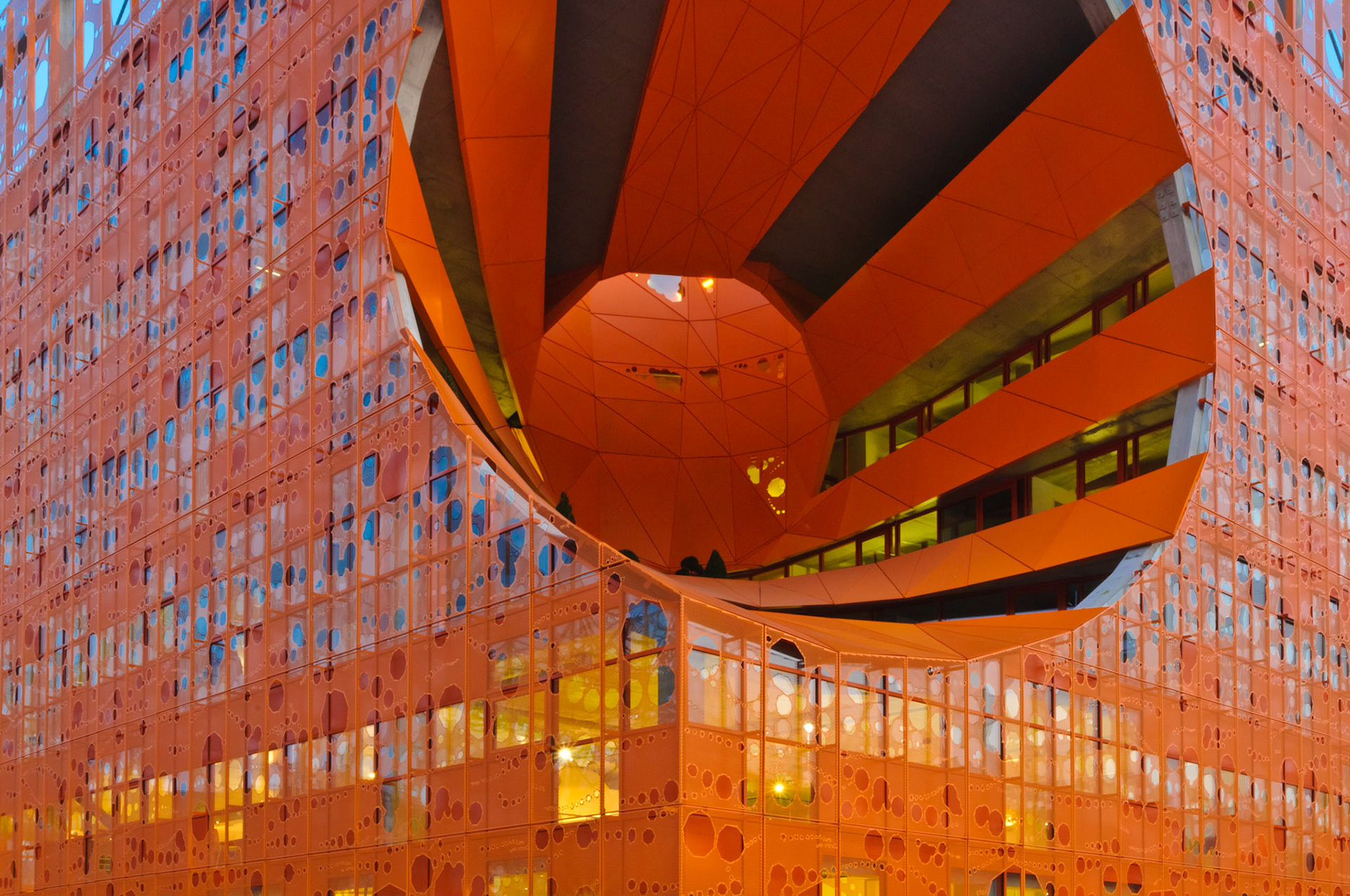 Jakob + MacFarlane • Orange Cube, Lyon