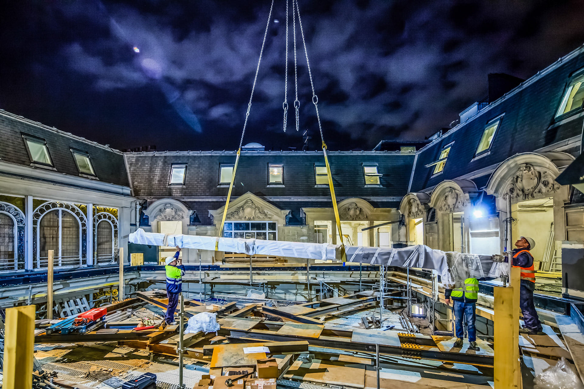 Apple Retail Store Champs Elysées, Paris