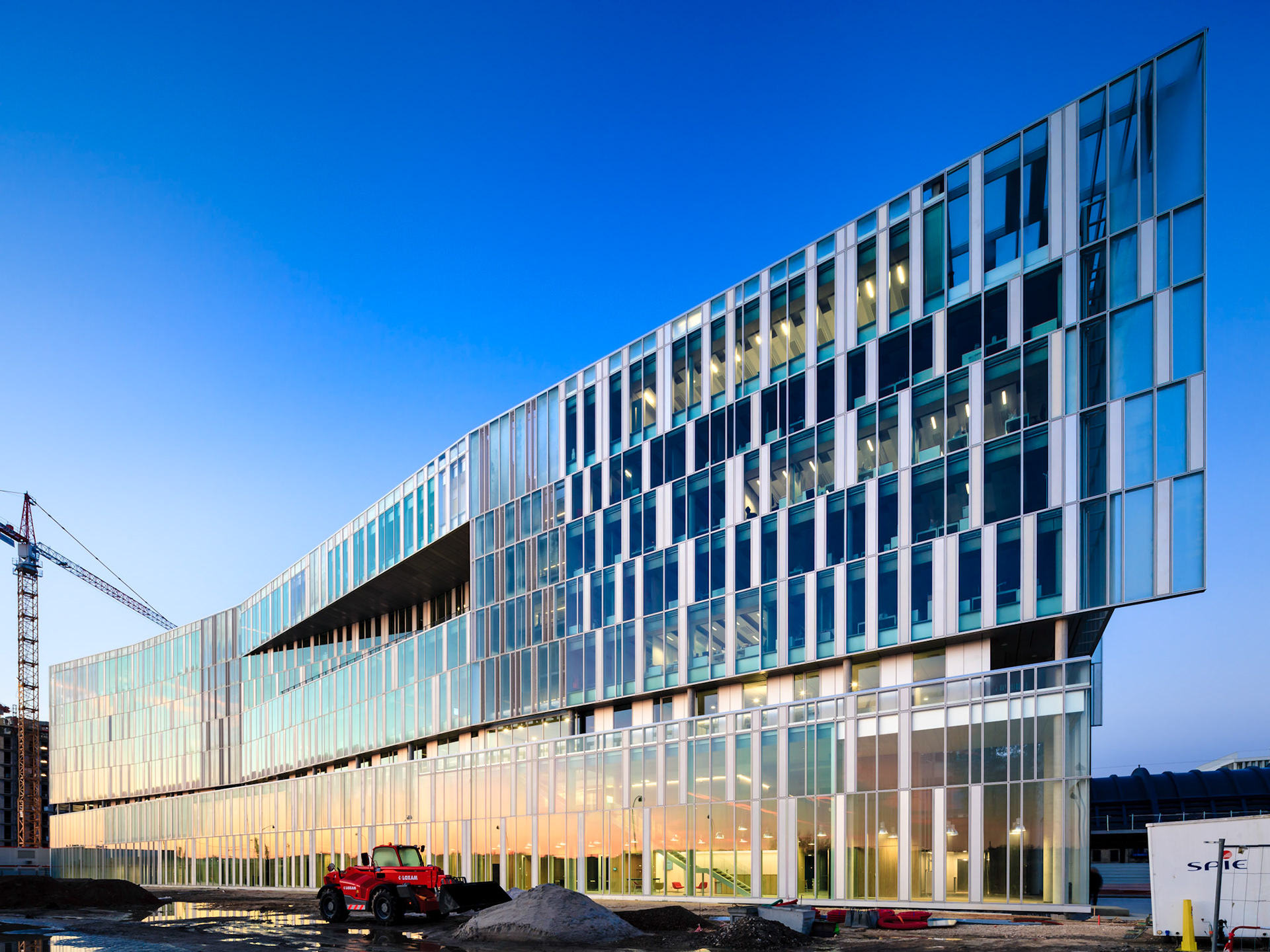 architecturestudio • Caisse d'Epargne Aquitaine Poitou Charente, Bordeaux • A.S. Architecture-Studio