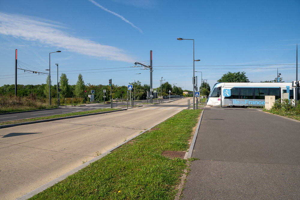 Grigny - Croisement T12