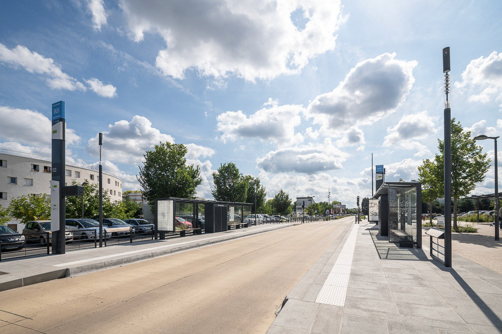 Grigny - Place de la Carpe