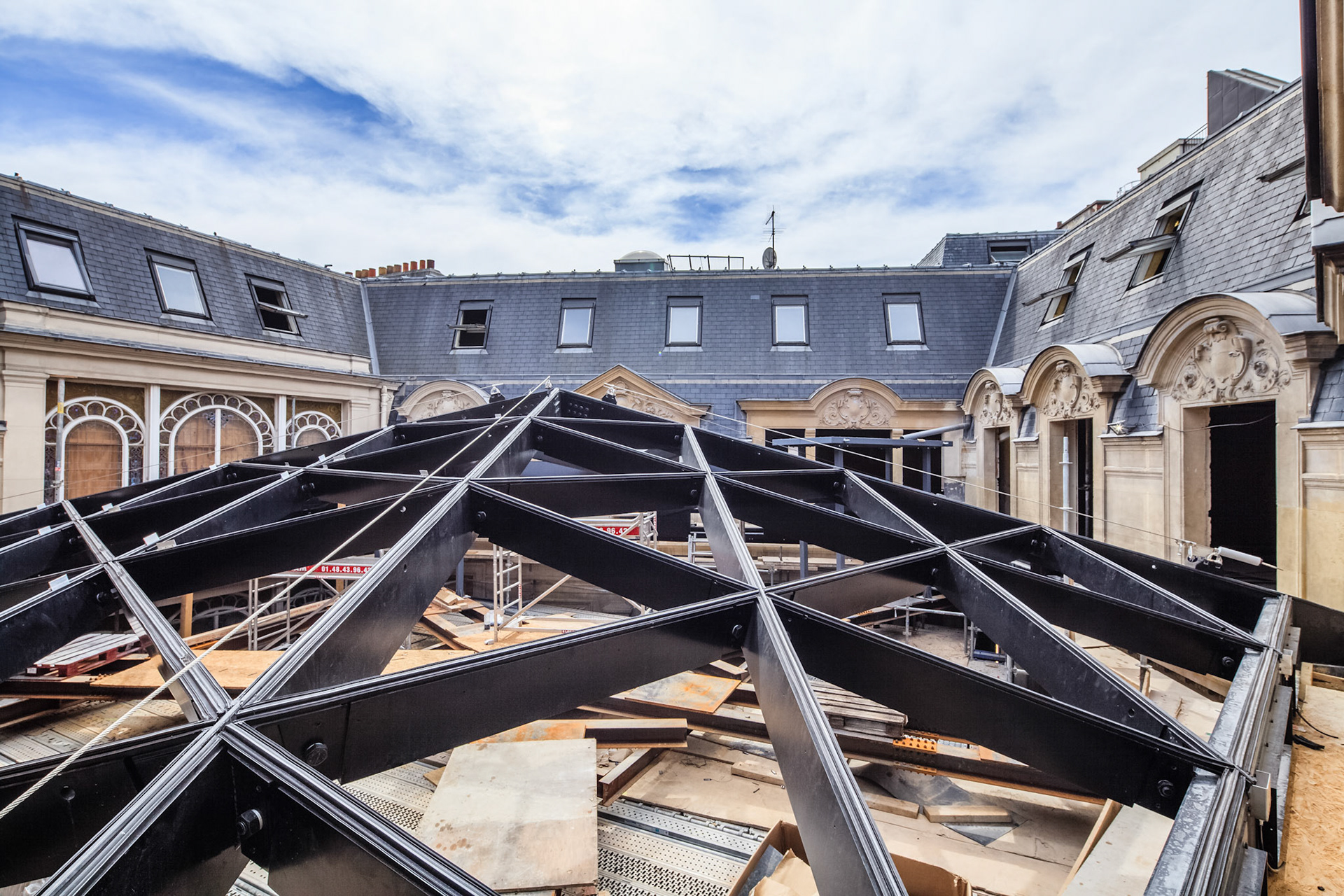 Apple Retail Store Champs Elysées, Paris