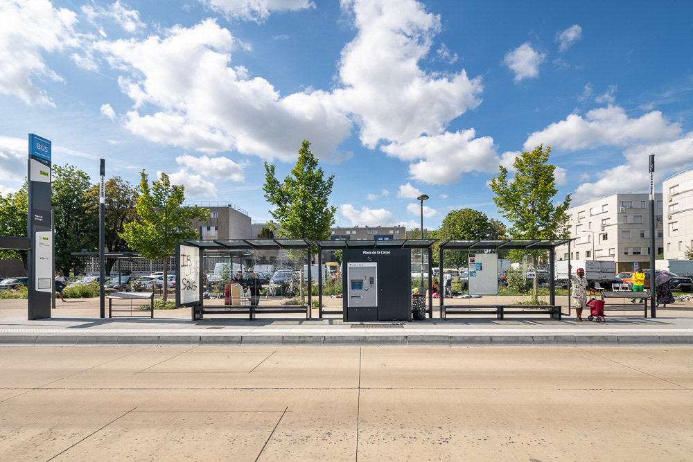 Grigny - Place de la Carpe