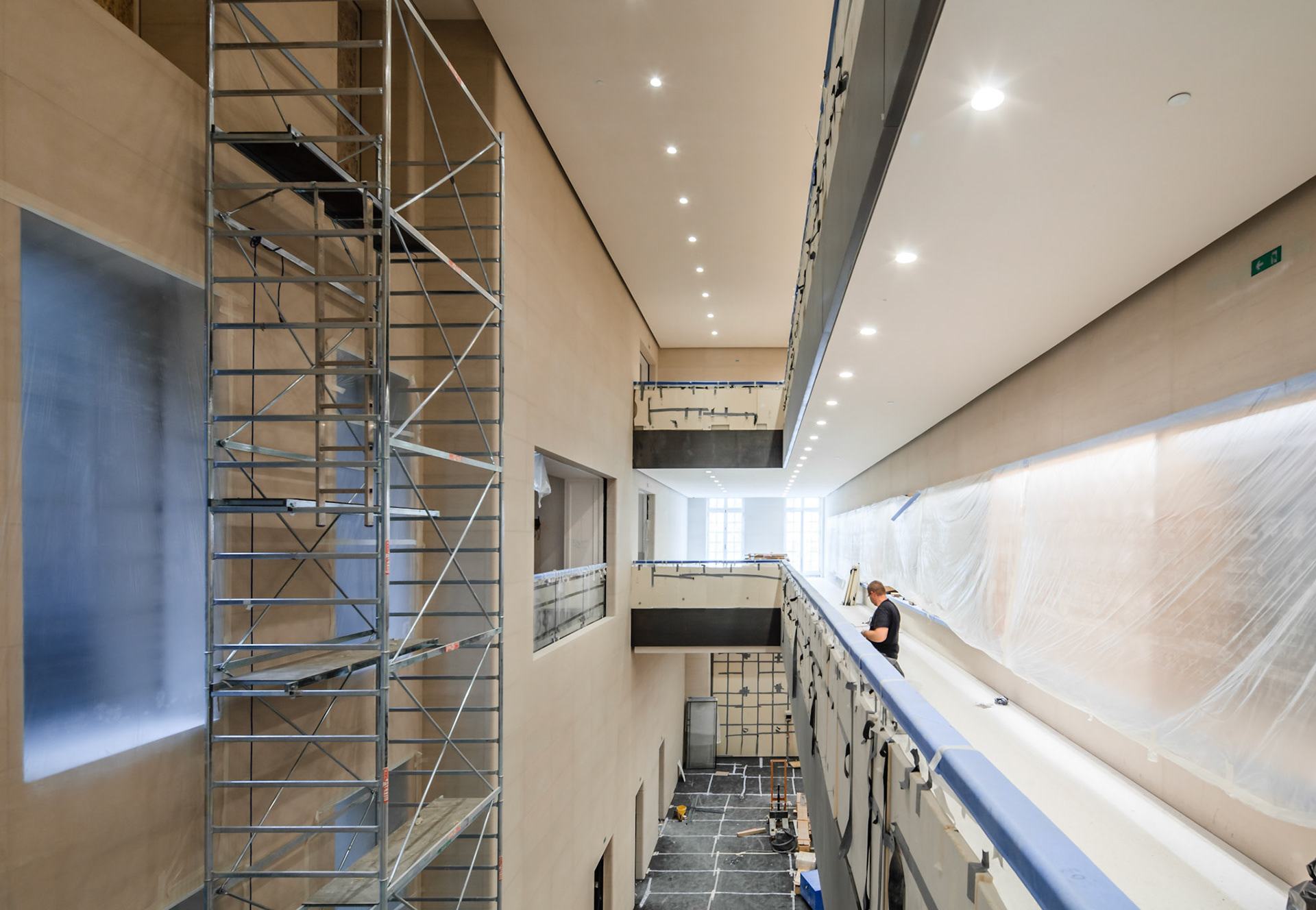Apple Retail Store Champs Elysées, Paris