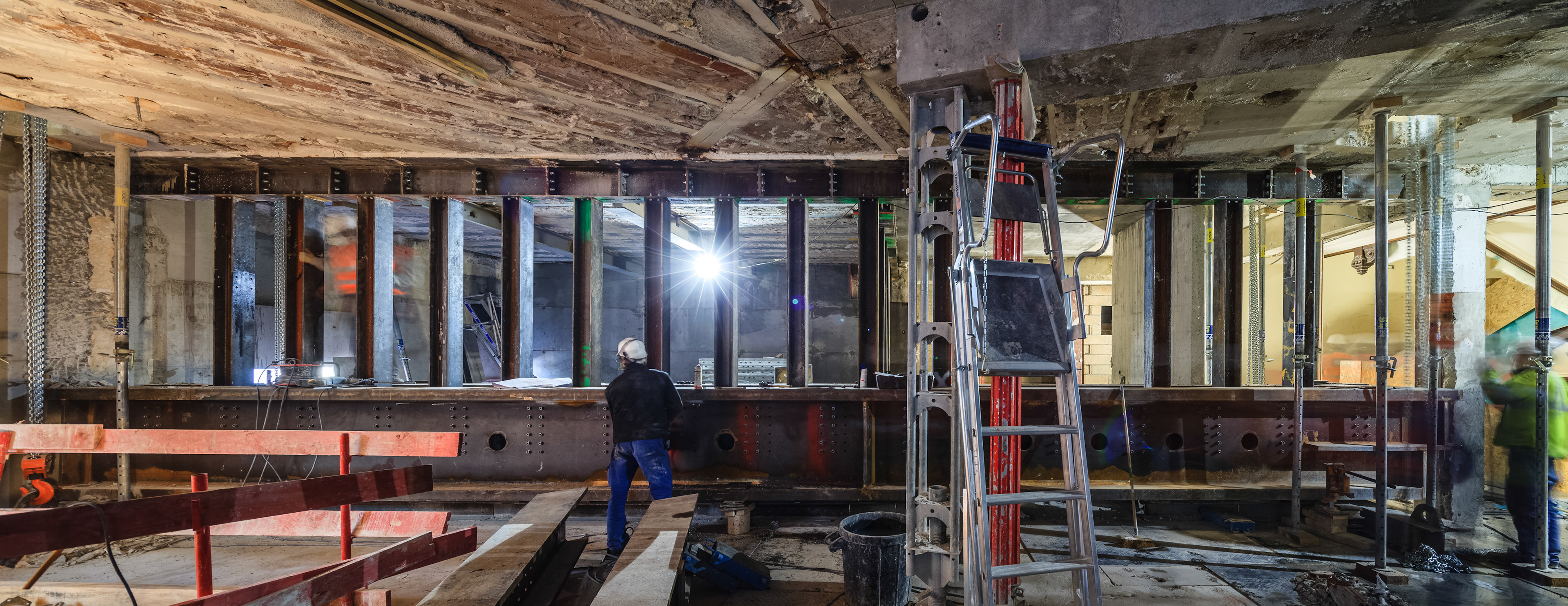 Apple Retail Store Champs Elysées, Paris