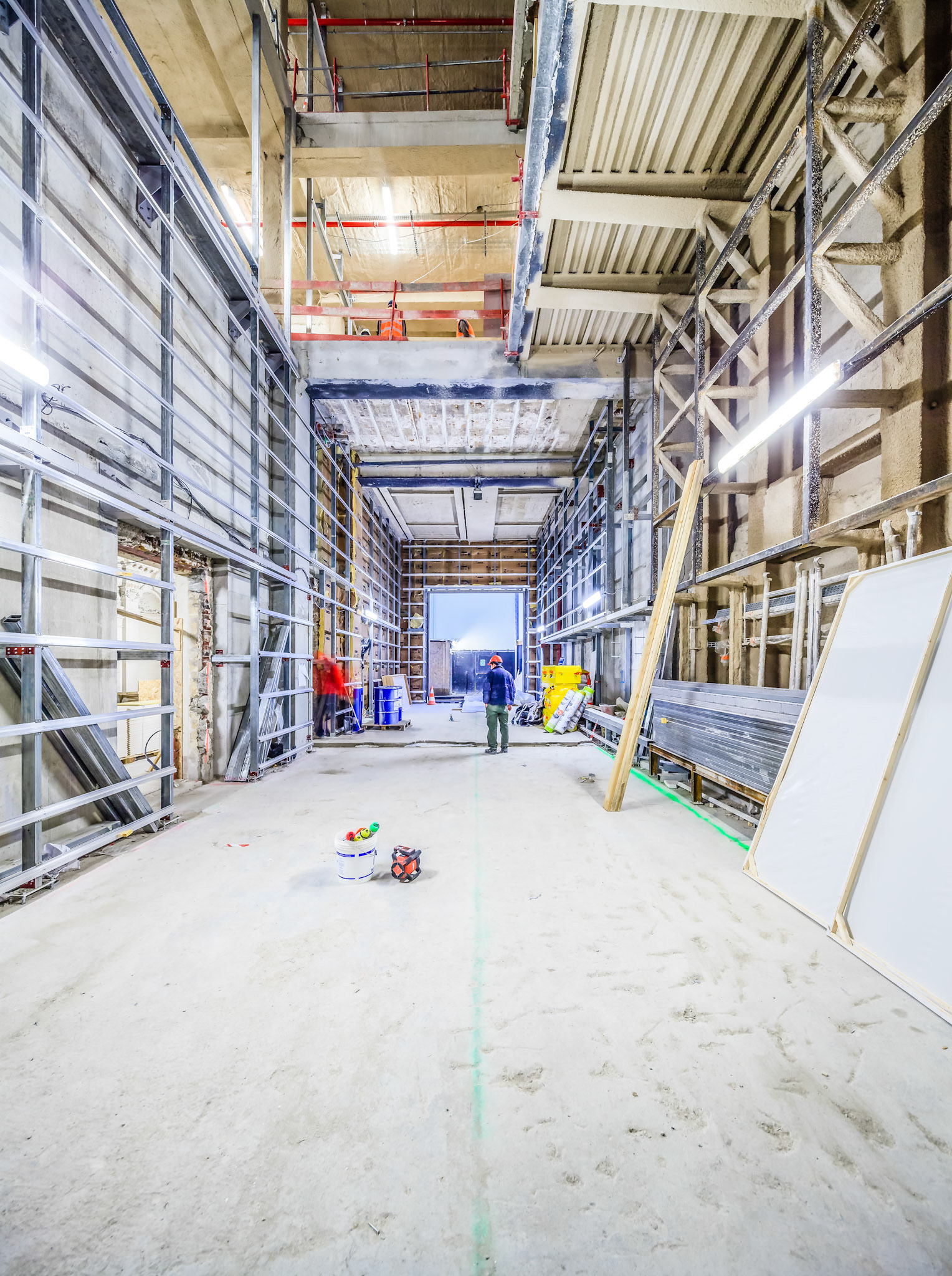 Apple Retail Store Champs Elysées, Paris