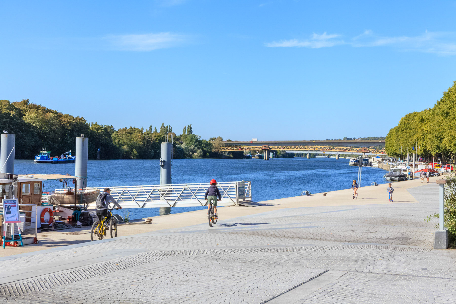 Place Fouillere, Conflans Sainte-Honorine • Florence Mercier Paysagiste
