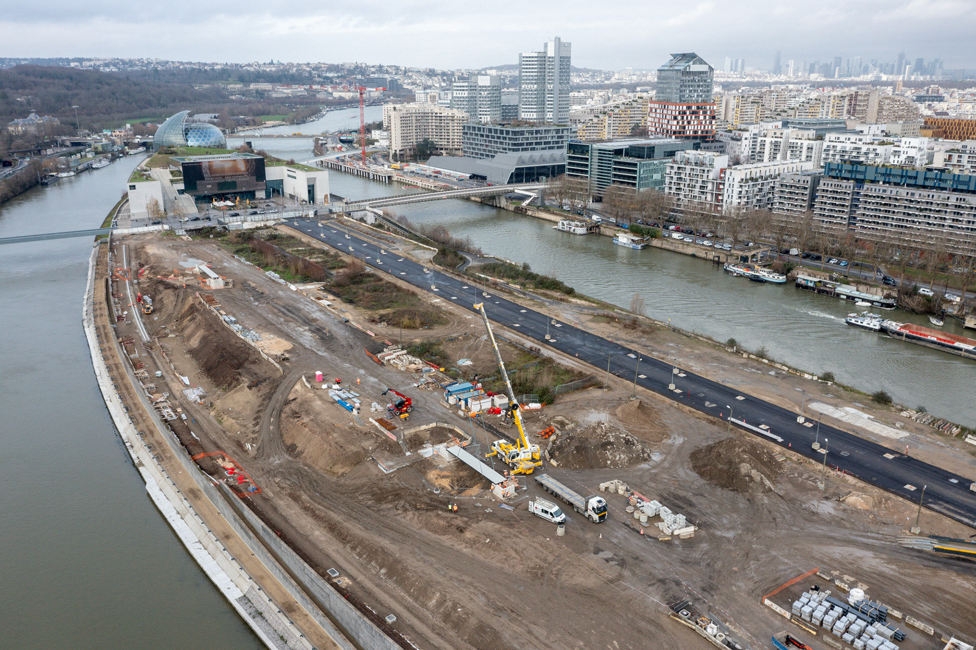 Pose des passerelles - Jardin de l'Ile Seguin, Boulogne-Billancourt