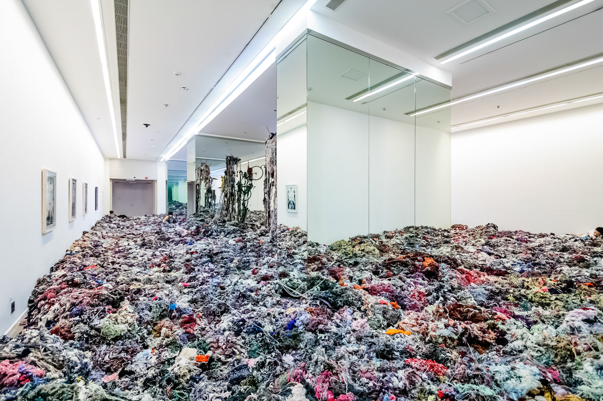 Surasi Kusolwong, Ullens Center for Contemporary Art, Beijing, 2010