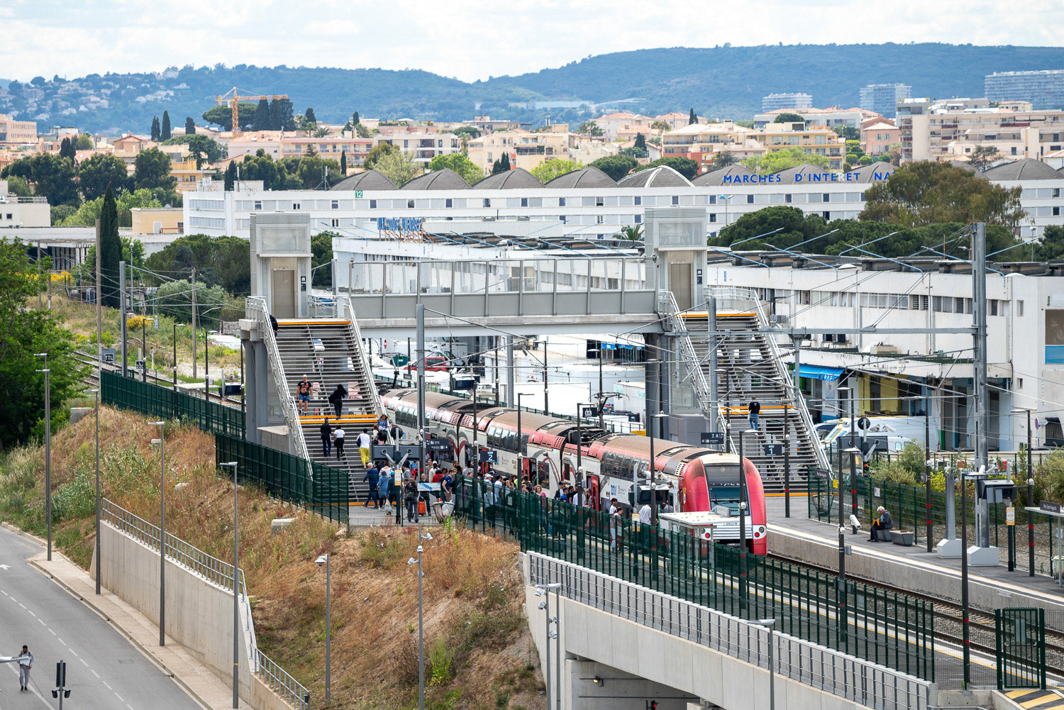 SNCF Gares &amp; Connexions / AREP • Gare de Nice Saint-Augustin