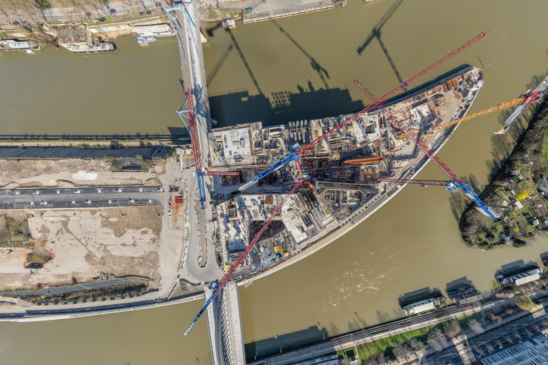 RCR Arquitectes / Calq Architecture / Baumschlager Eberle Architekten • Pointe des Arts Ile Seguin, Boulogne-Billancourt