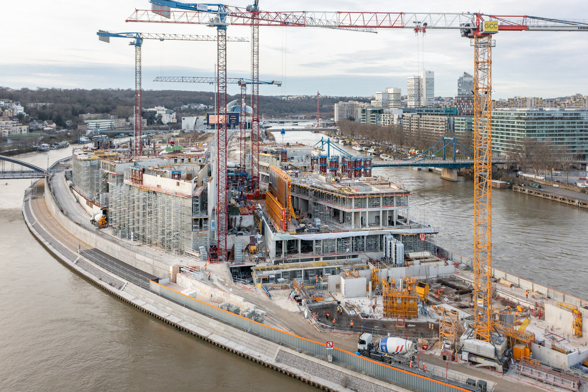 RCR Arquitectes / Calq Architecture / Baumschlager Eberle Architekten • Pointe des Arts Ile Seguin, Boulogne-Billancourt
