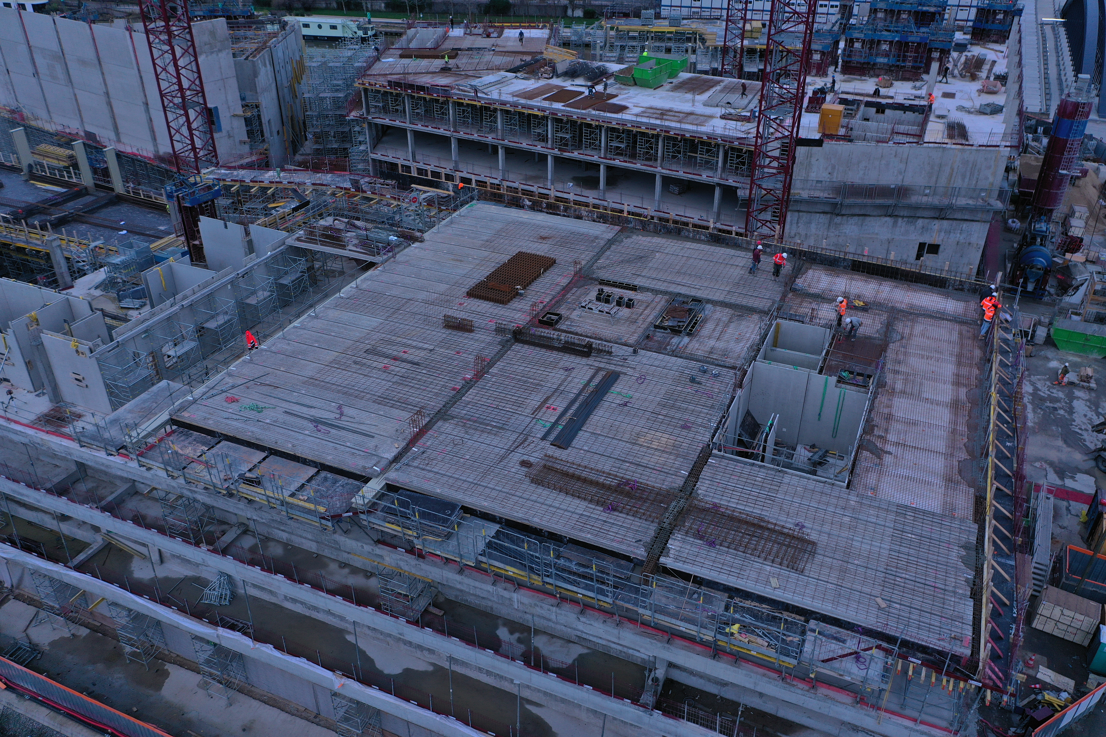 RCR Arquitectes / Calq Architecture / Baumschlager Eberle Architekten • Chantier de la Fondation Emerige, Boulogne-Billancourt