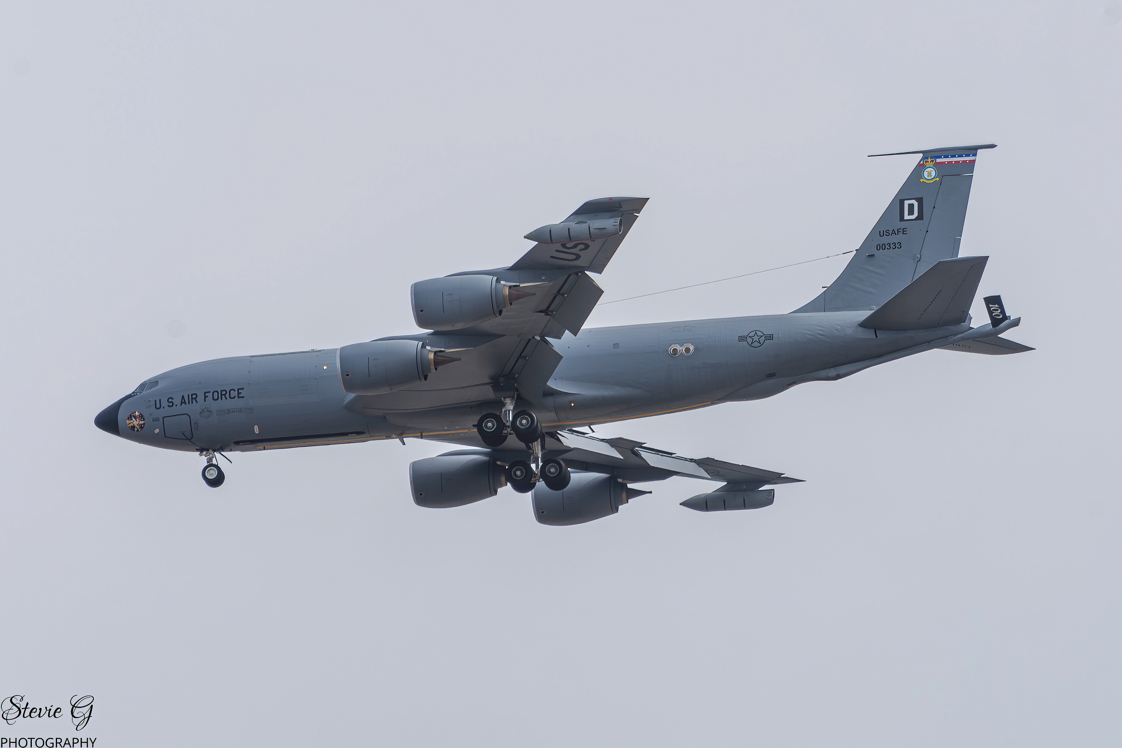 kc 135 pease