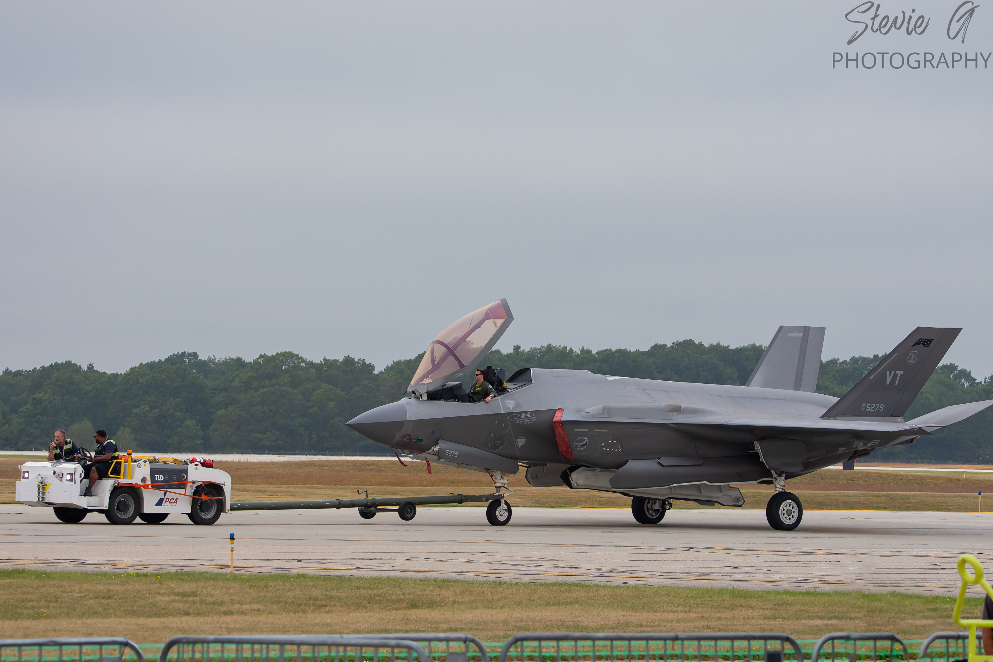 F35