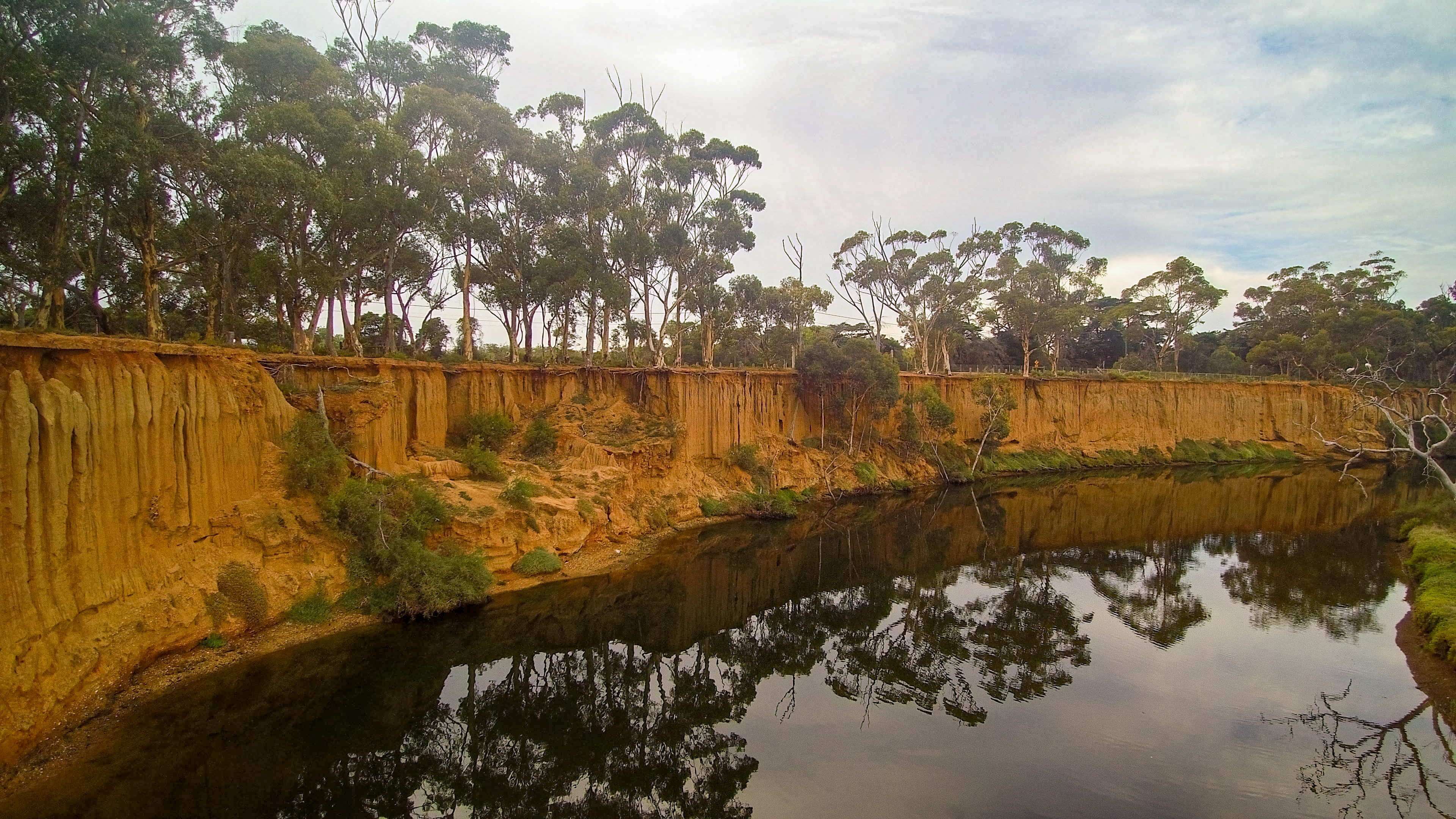 K Road Cliffs - Werribee South