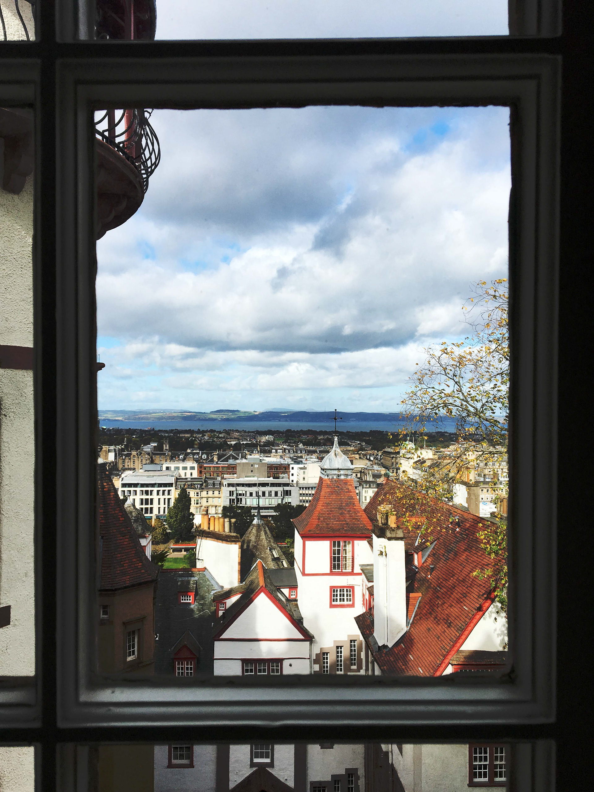 Edinburgh with the Firth of Forth in the periphery