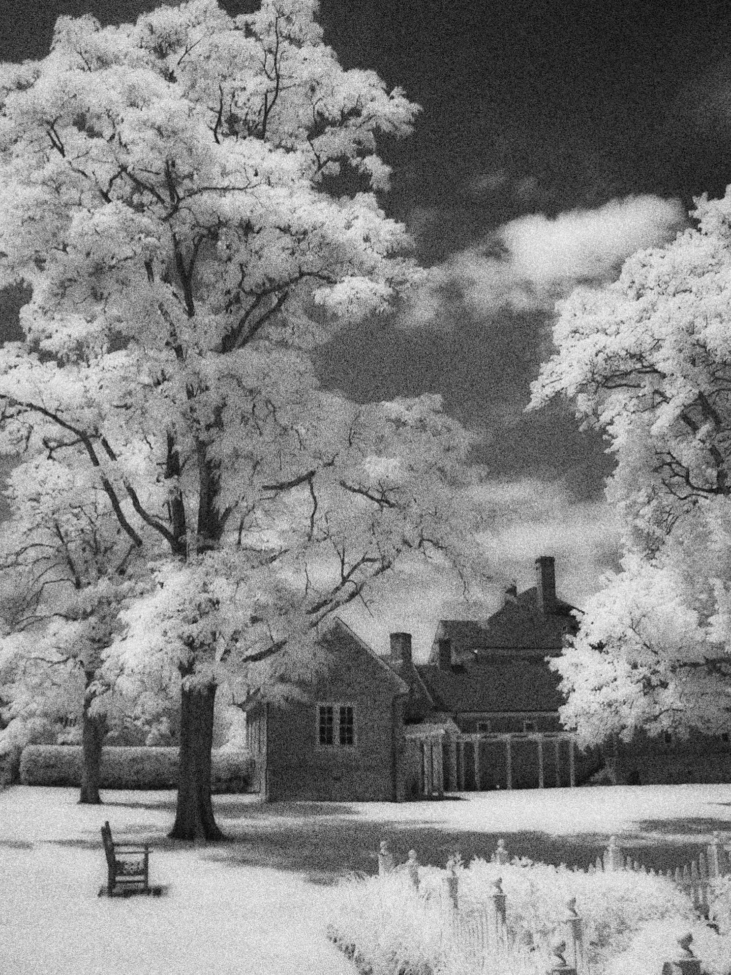 Montpelier Mansion in Infrared