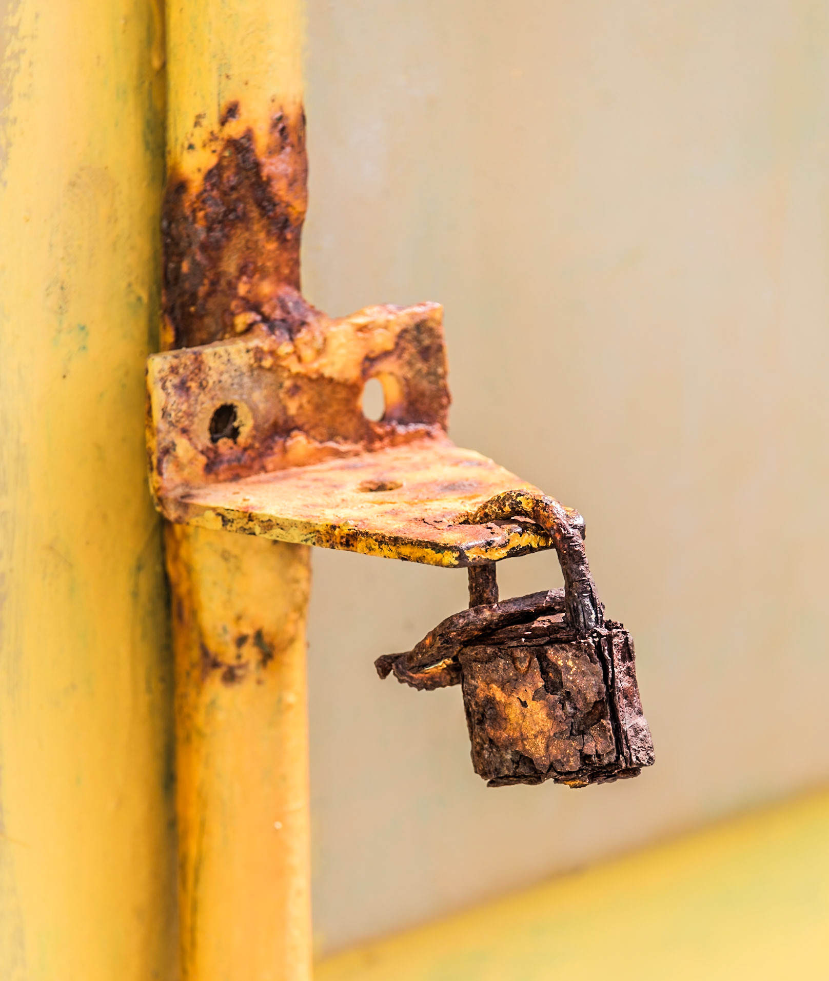 Hout Bay seems to have a bit of salt water corrison happening :-D