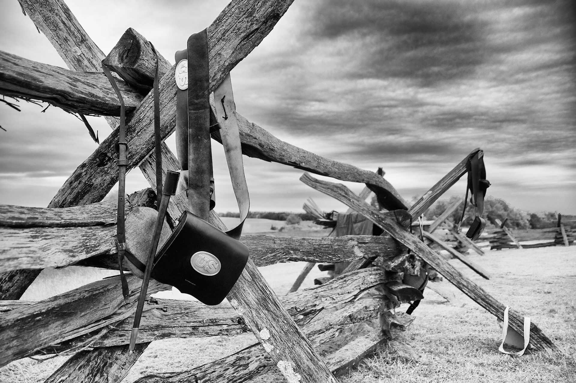 The fence line at Henry Hill, with it's civil war equipment, seemed to make a nice scene on an overcast day.