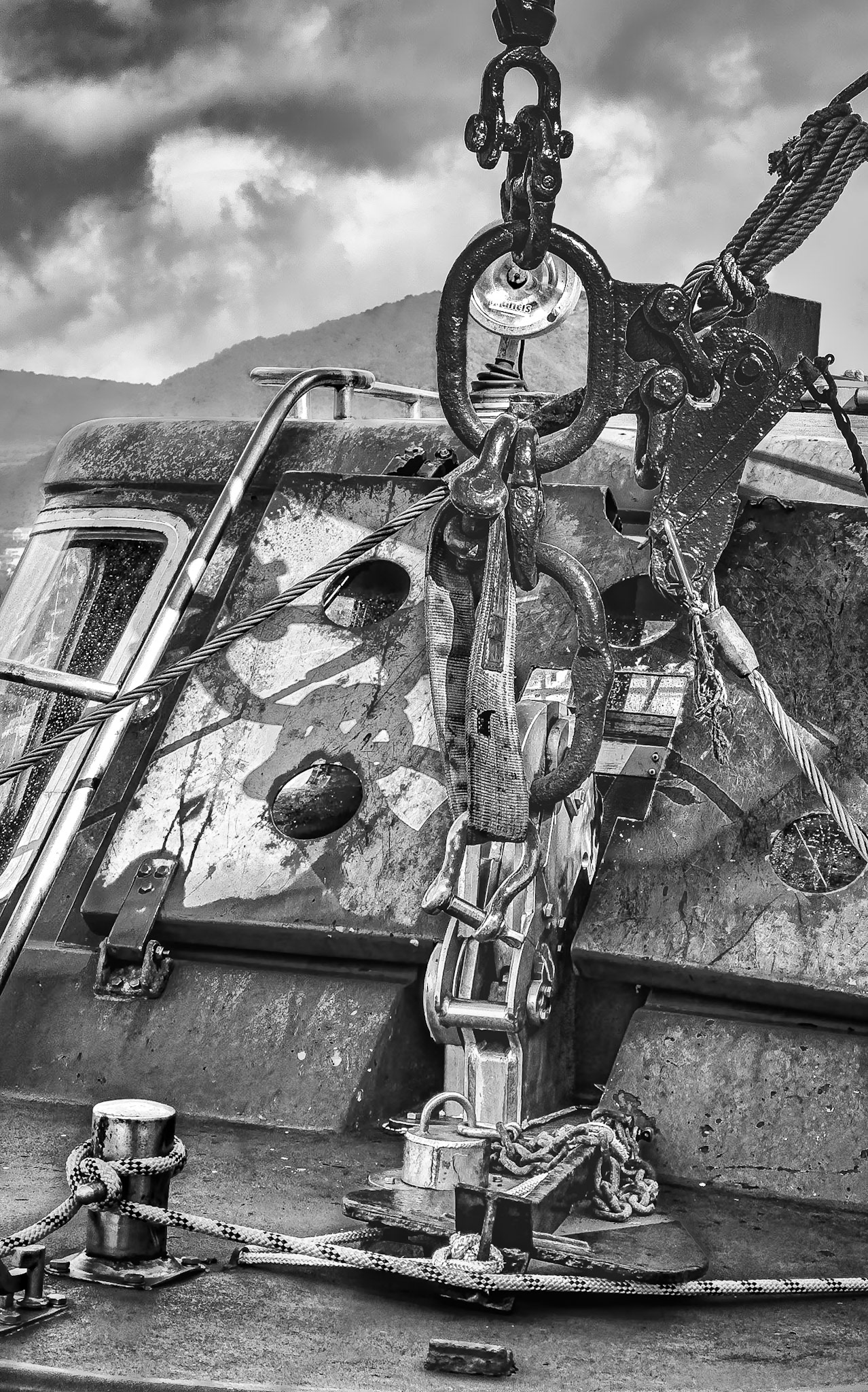 lifeboat rigging - makes one appreciate a well trained crew