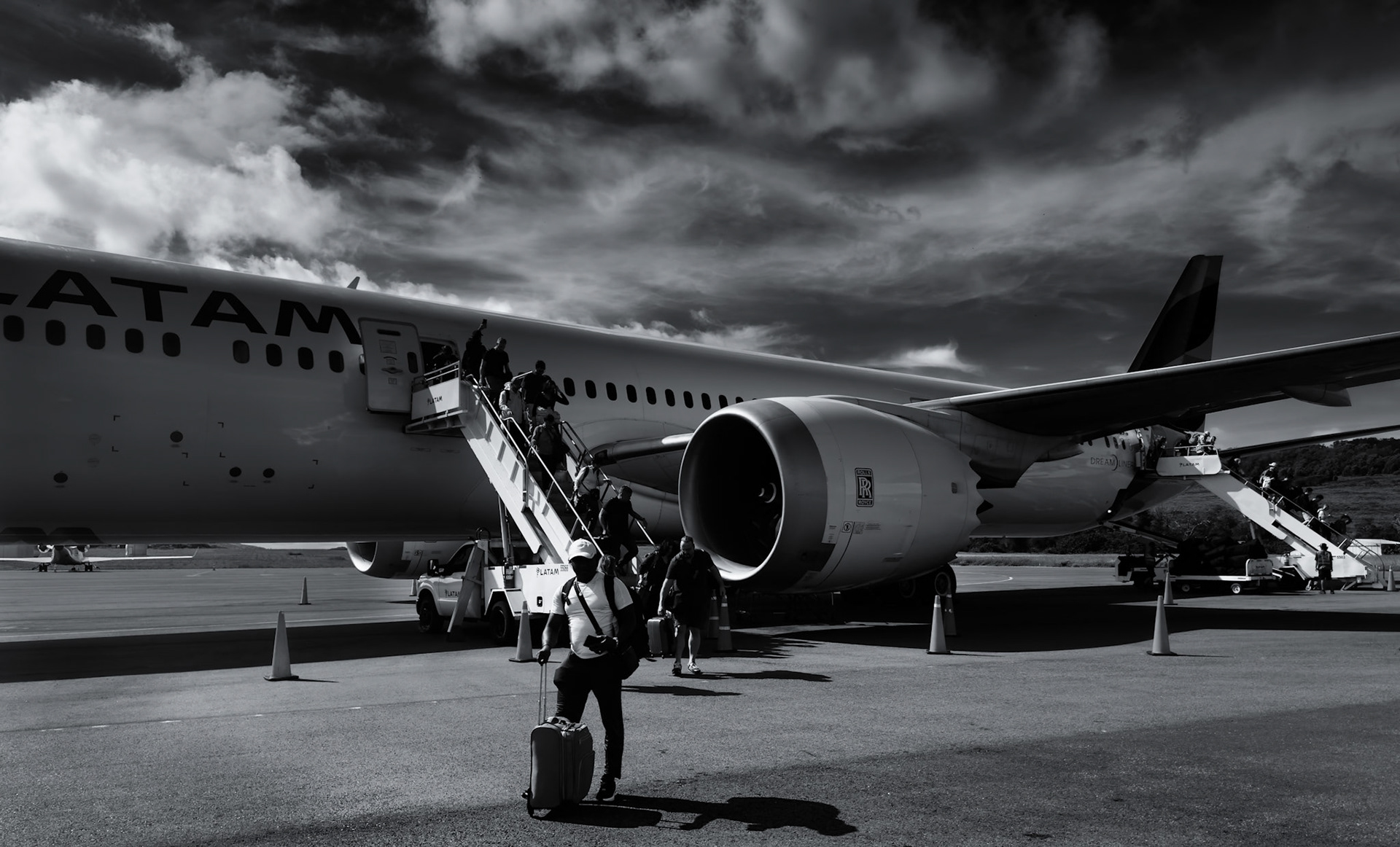 Despite missing finish and some oddities with the wing - we landed successfully :-D