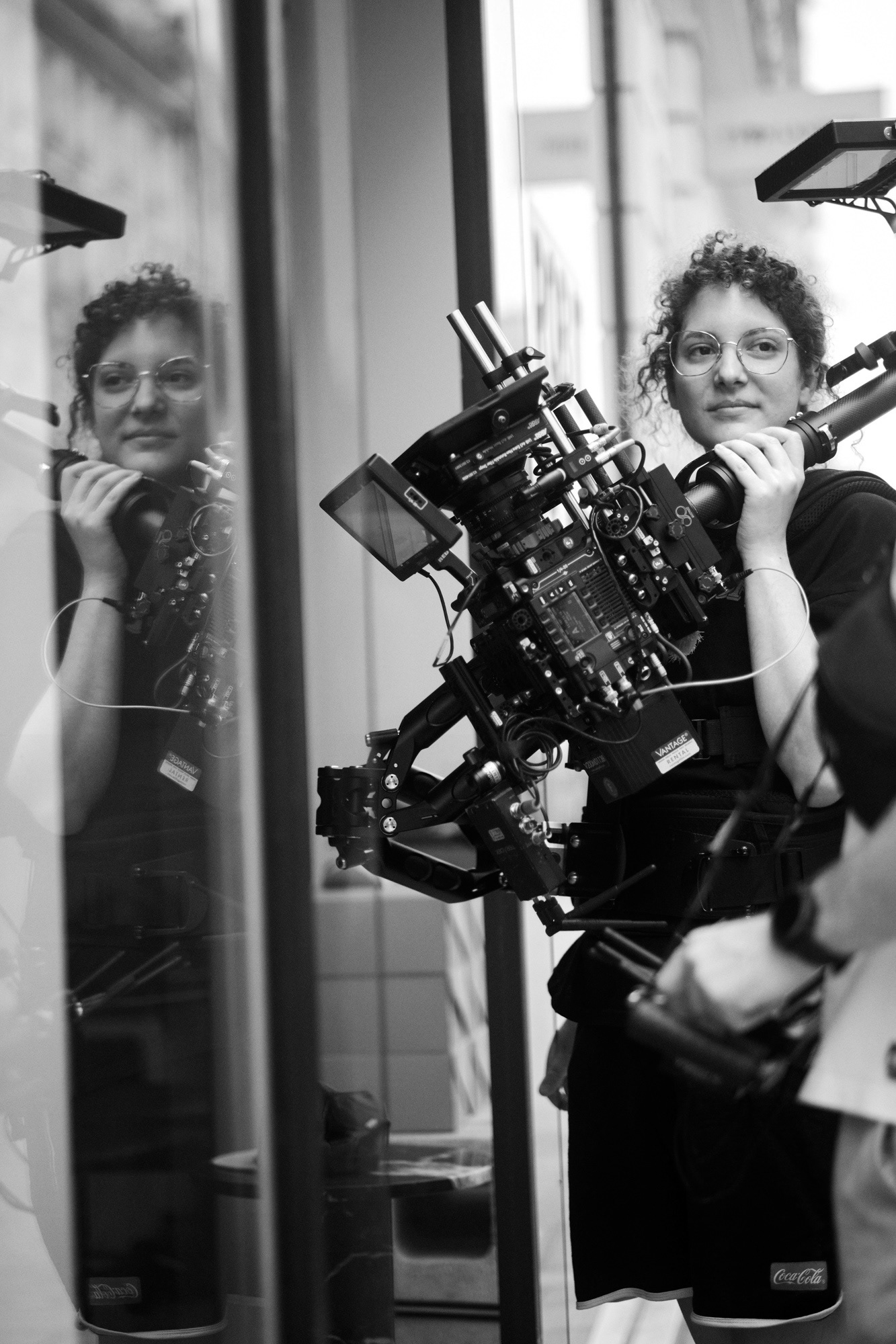 Katia Hamnane, cadreuse steadicam, sur le tournage d'une publicité