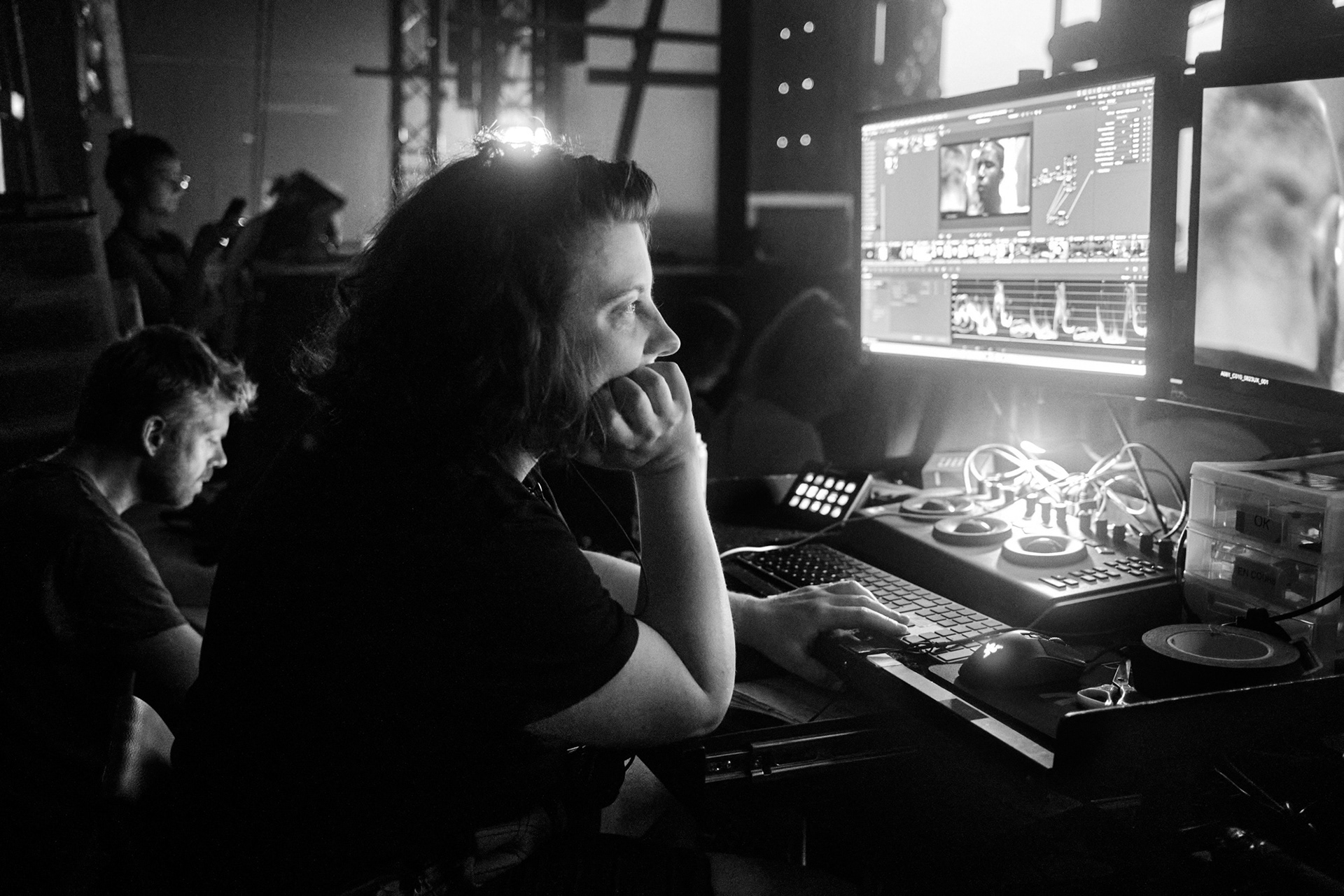 Audrey Samson, D.I.T, sur le tournage de la série Netflix « La Cage »
