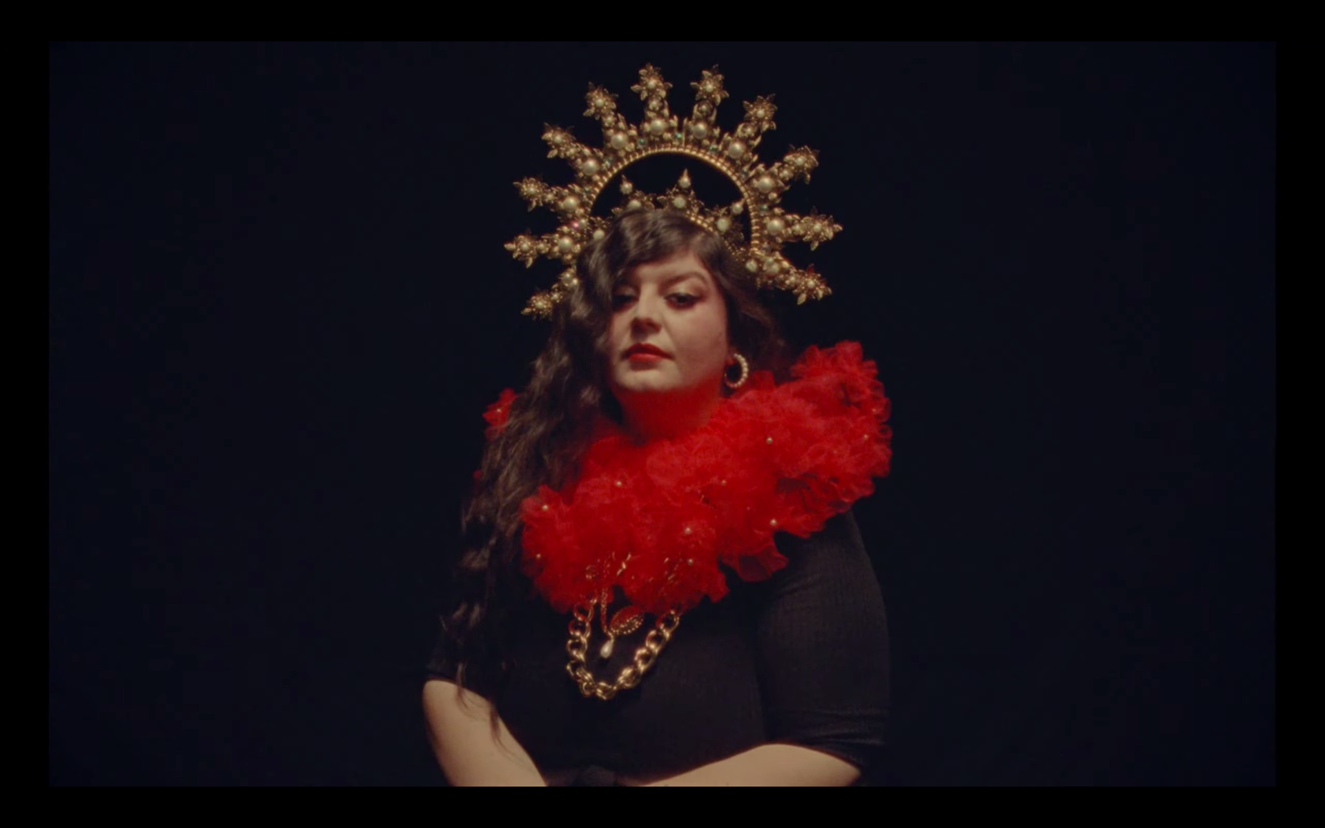 1e assistante caméra (pointeuse, 16mm) / Clip de NOVEMBER ULTRA, Soft and Tender, réalisé par Elisa Baudouin, 2020.