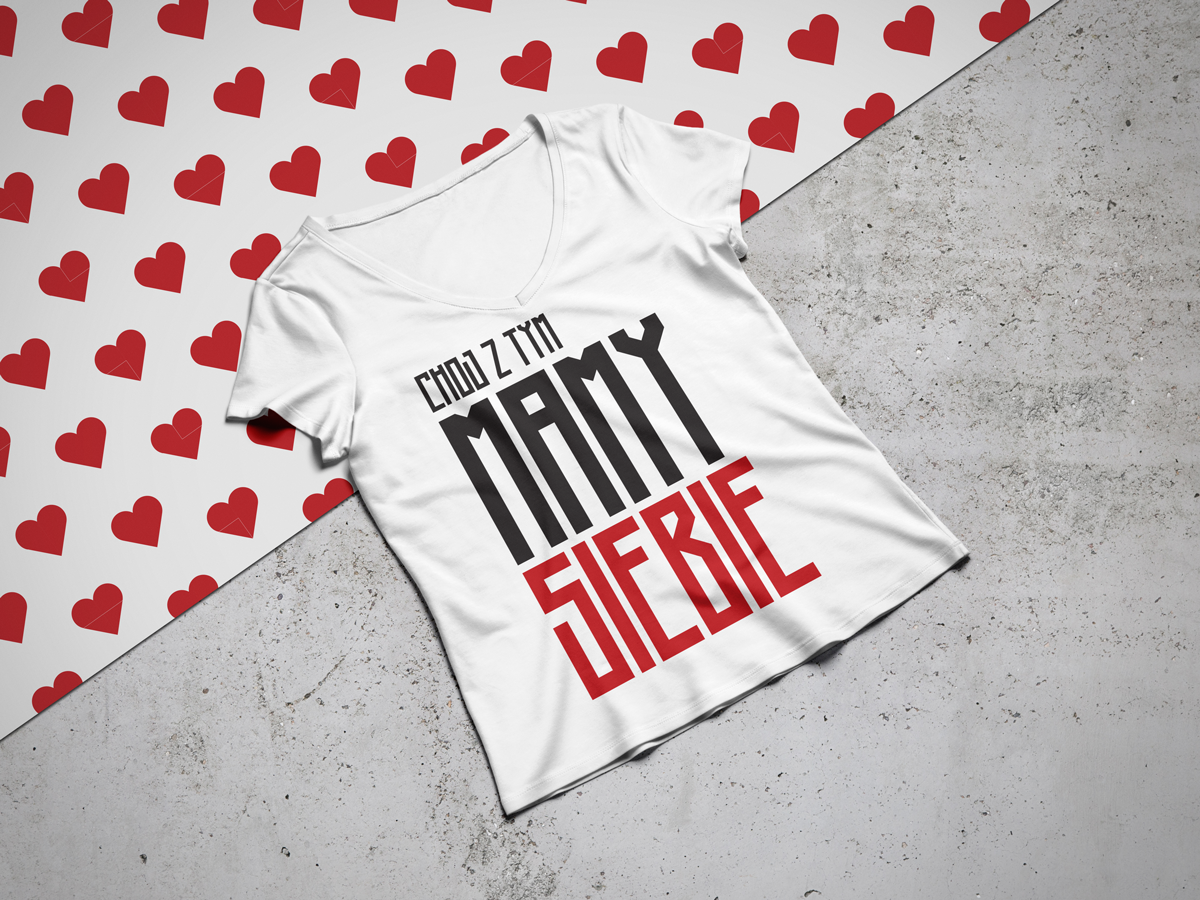 T-shirt biały z nadrukiem