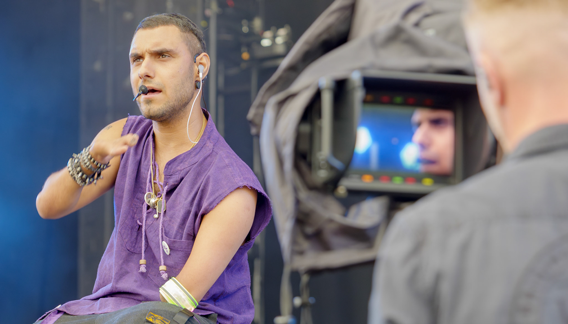 Emmanuel Kelly on stage at the Isle of Wight Festival 2025