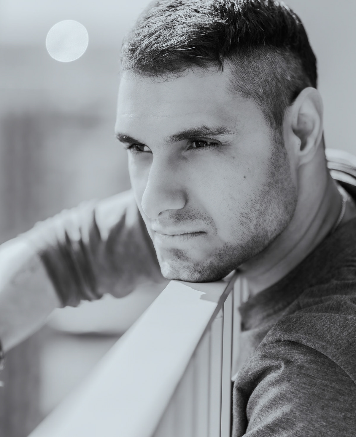 Emmanuel Kelly - Singer and Songwriter (©Photography by James Millington)