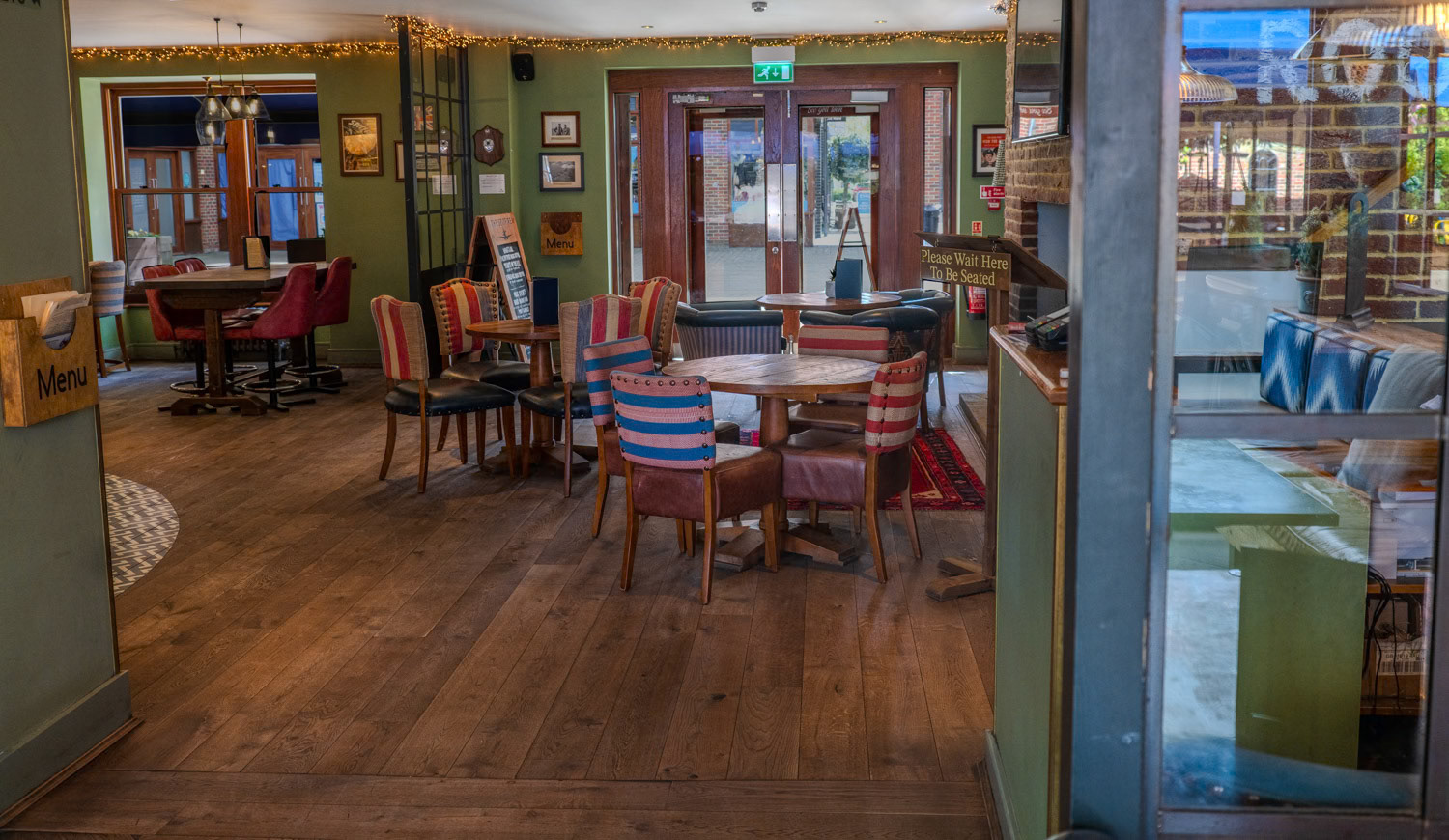 Interior - The Spitfire in Kings Hill