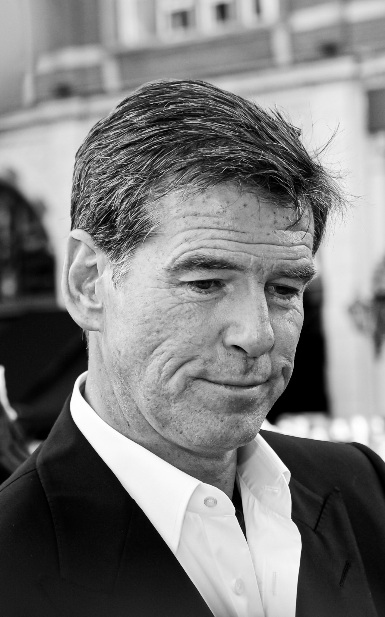 PIERCE BROSNAN