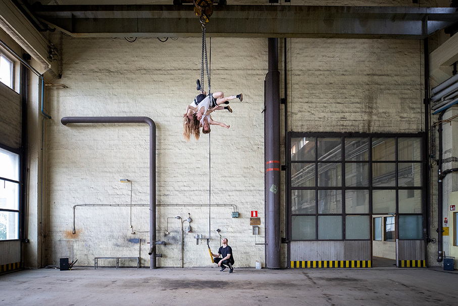 Multi-disciplinary and multisensory immersive performance Varikko, Kaleva