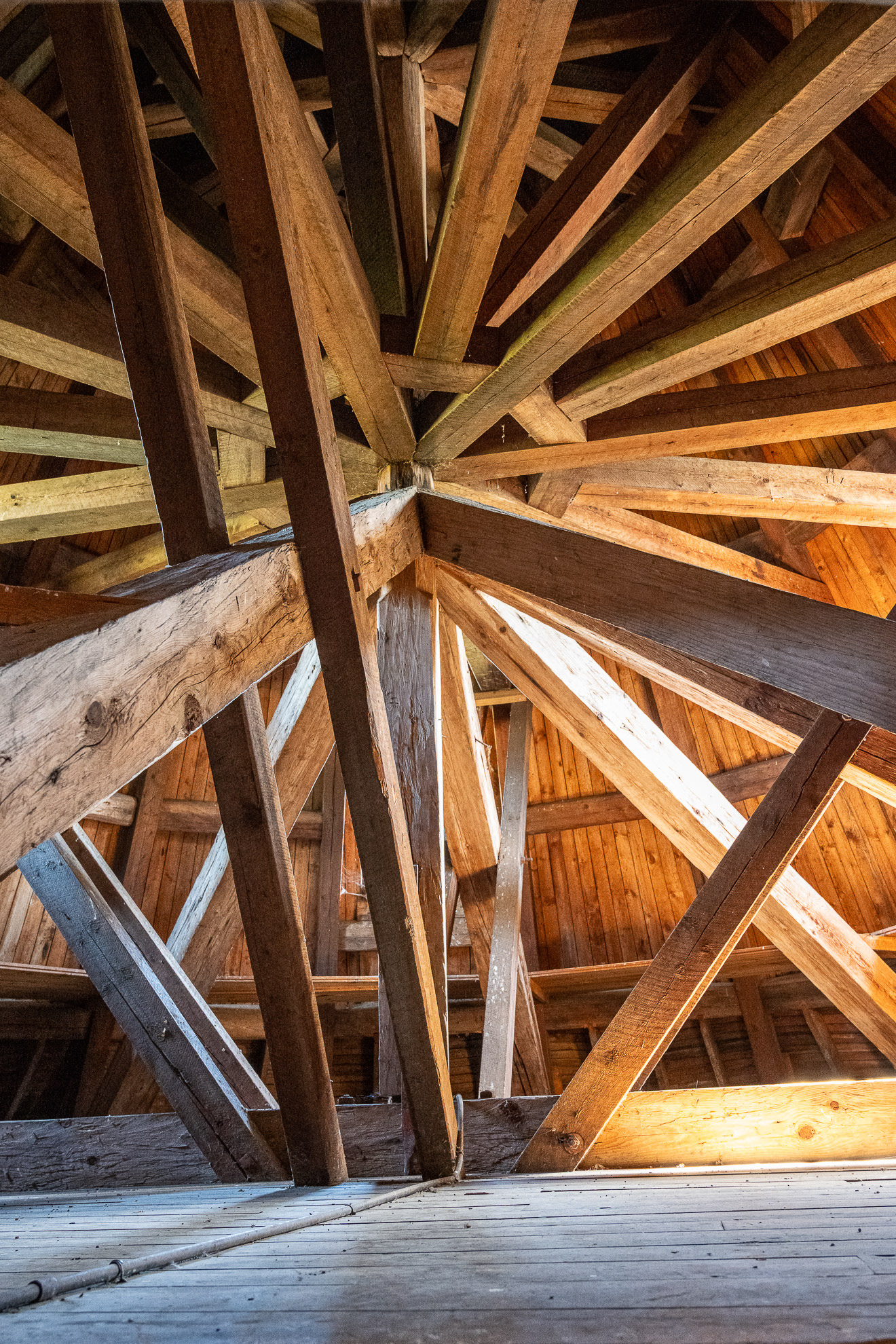 de spanten van de toren